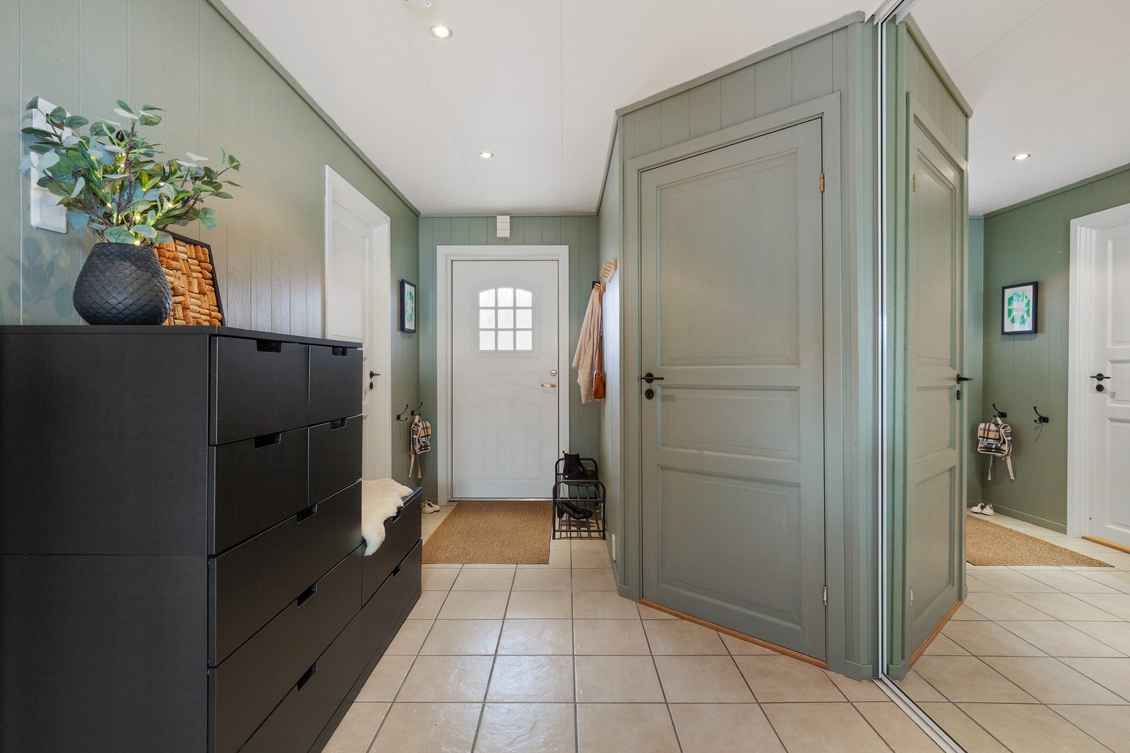 Gang/Entré Galleribilde