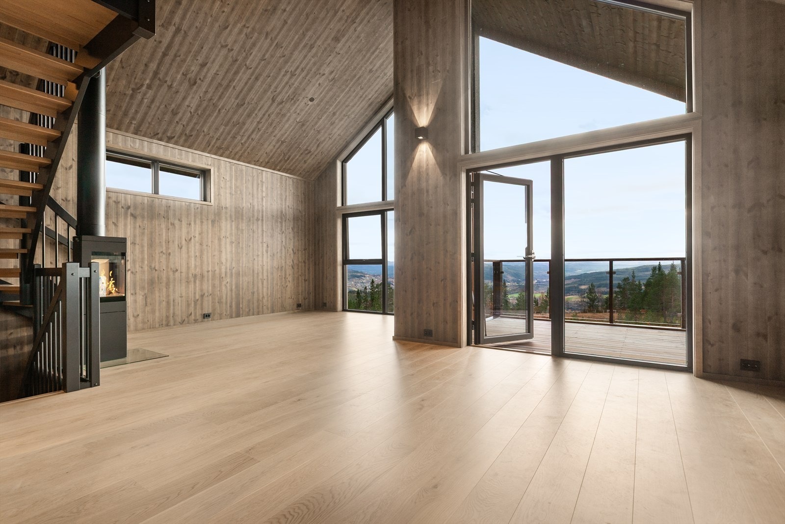 Velkommen inn! Stuen har et romslig areal på ca. 32 kvm. Galleribilde