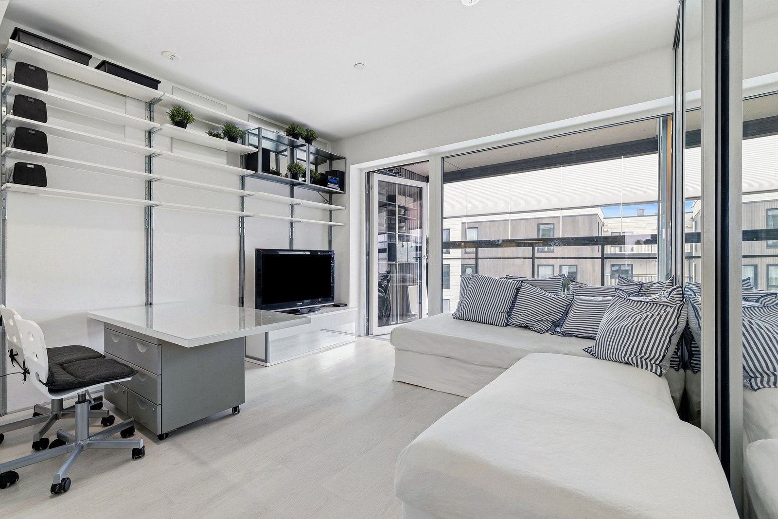 Balansert ventilasjon sørger for et sunt og behagelig inneklima i hele boligen. Galleribilde