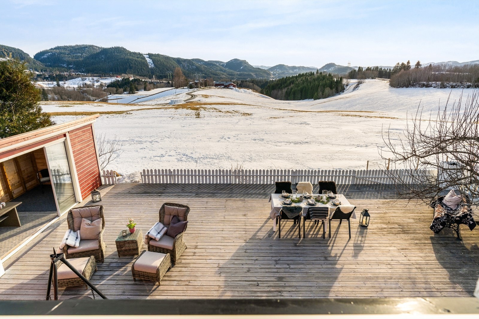 Utsikten fra to av soverommene. Galleribilde