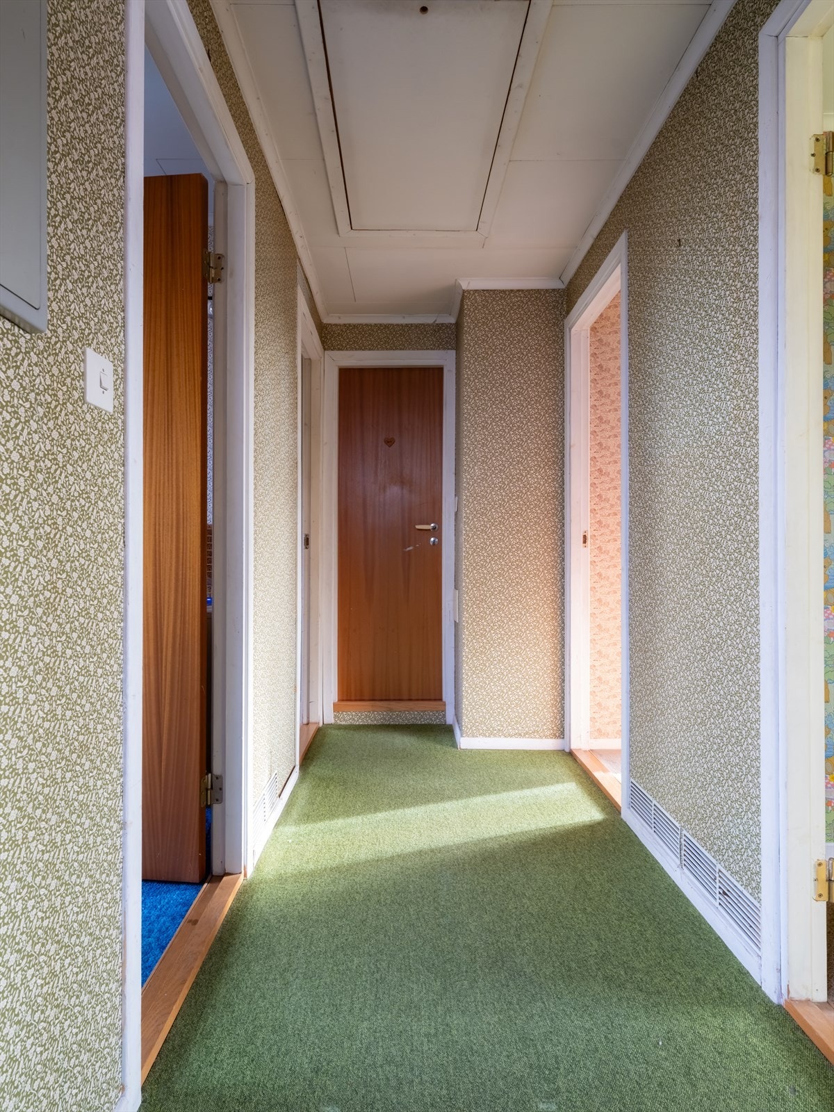 Entré i 2.etg. (inngang til badet) Galleribilde