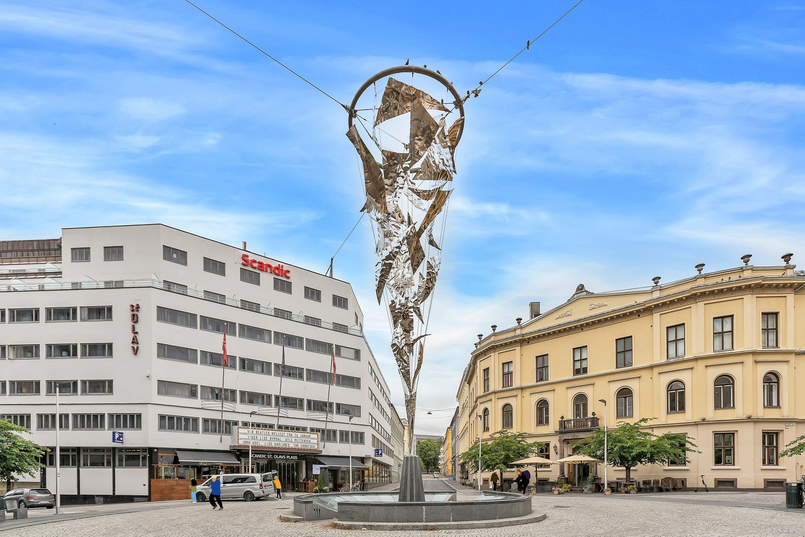 Like ved finner du St. Olavs plass Galleribilde