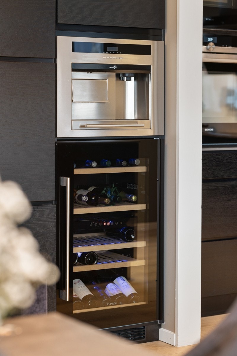 Vinskap. Galleribilde