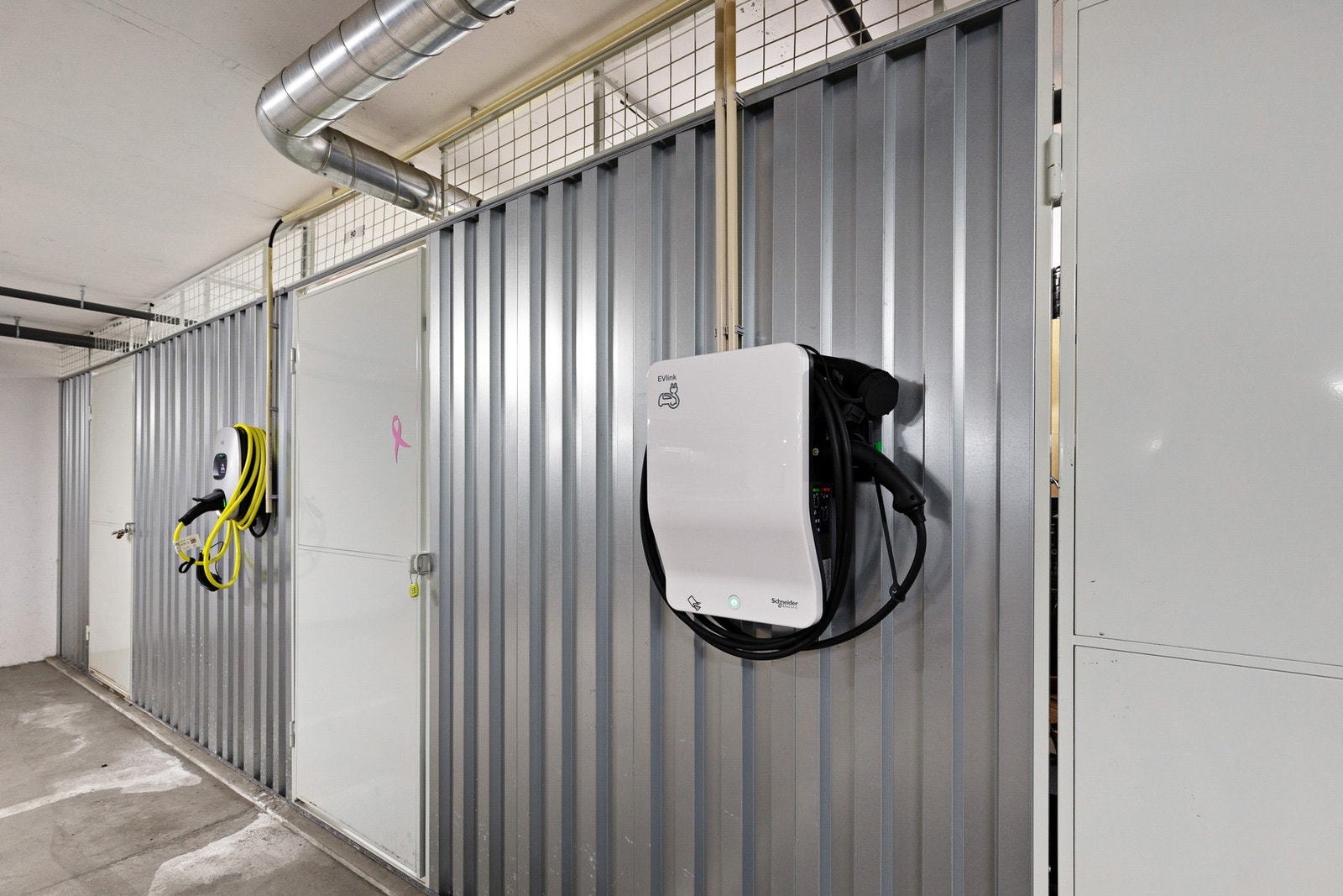 Det er montert el-billader Galleribilde