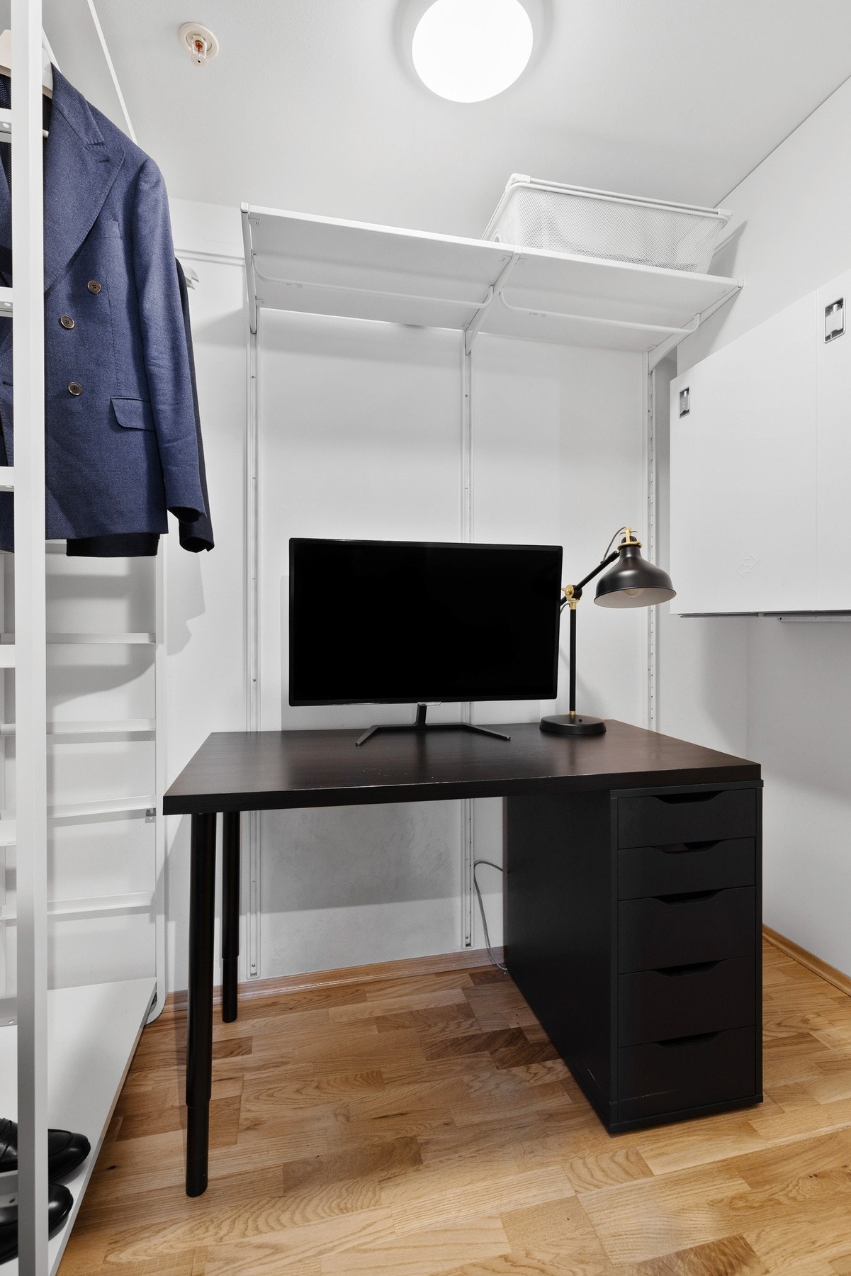 Bod/garderoberom Galleribilde