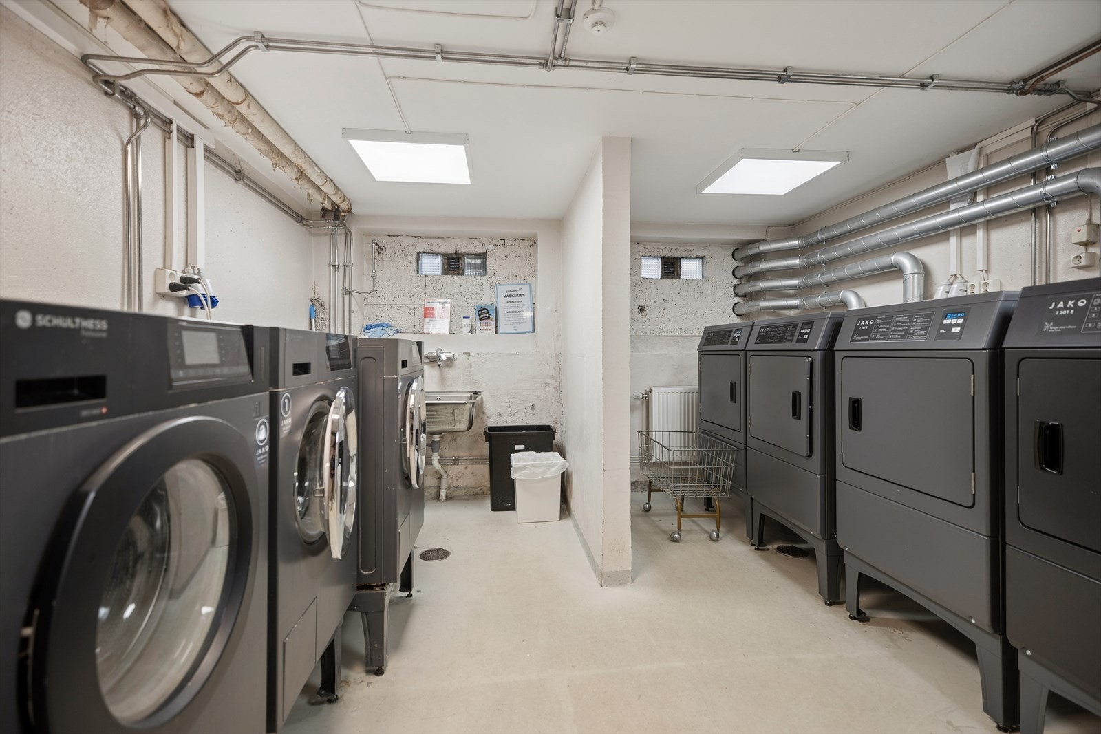 Gratis fellesvaskeri i kjeller. Galleribilde