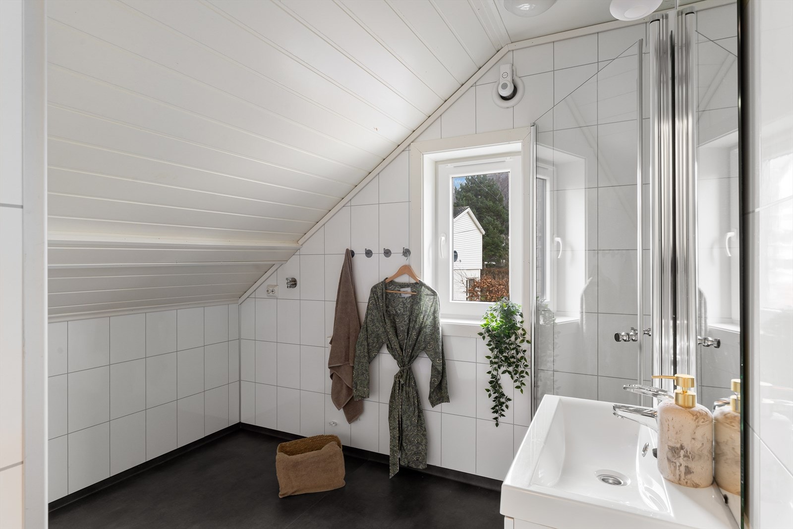 2. etasje - Bad Galleribilde