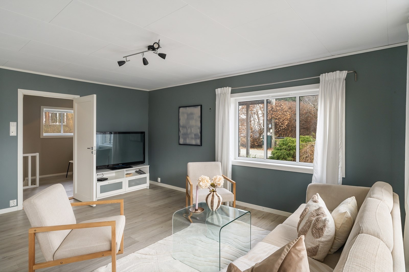 1. etasje - Stue Galleribilde