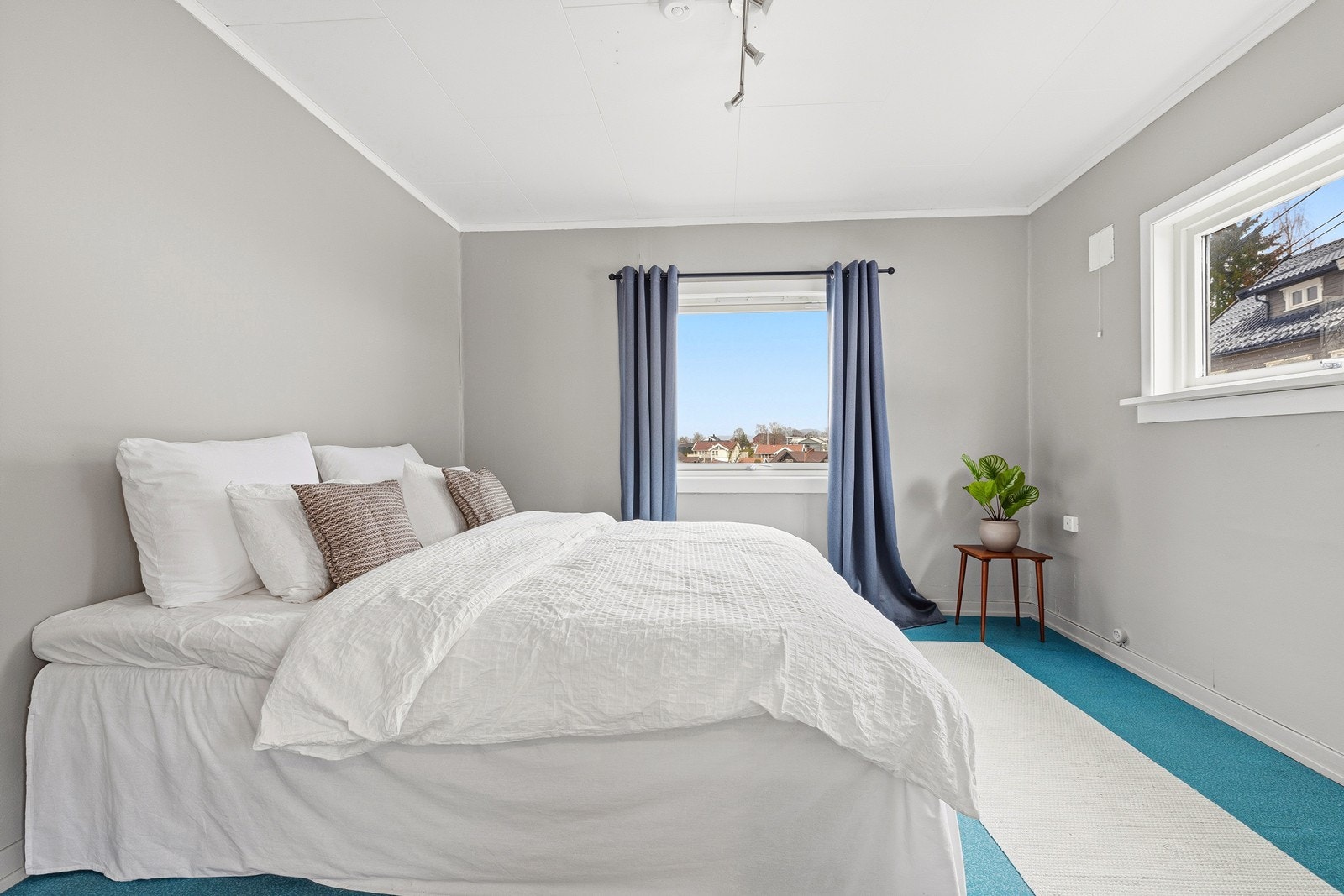 Soverommet i 2.etasje har plass til dobbeltseng og nattbord. Galleribilde