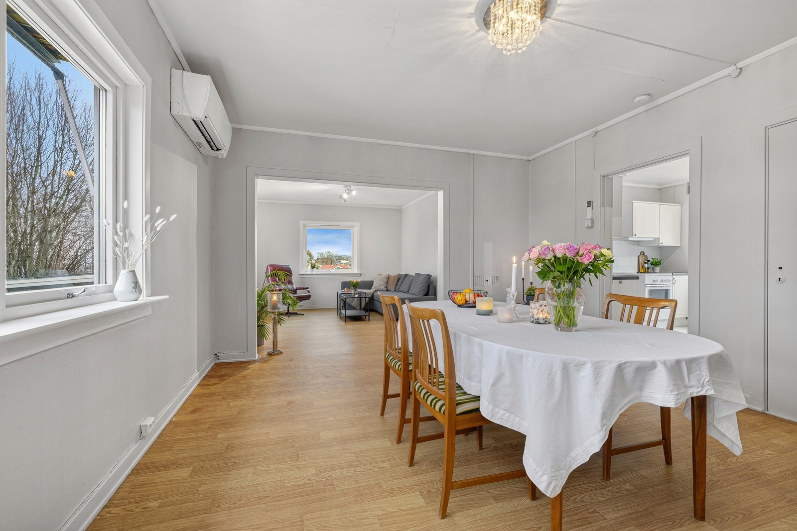 Montert varmepumpe. Galleribilde