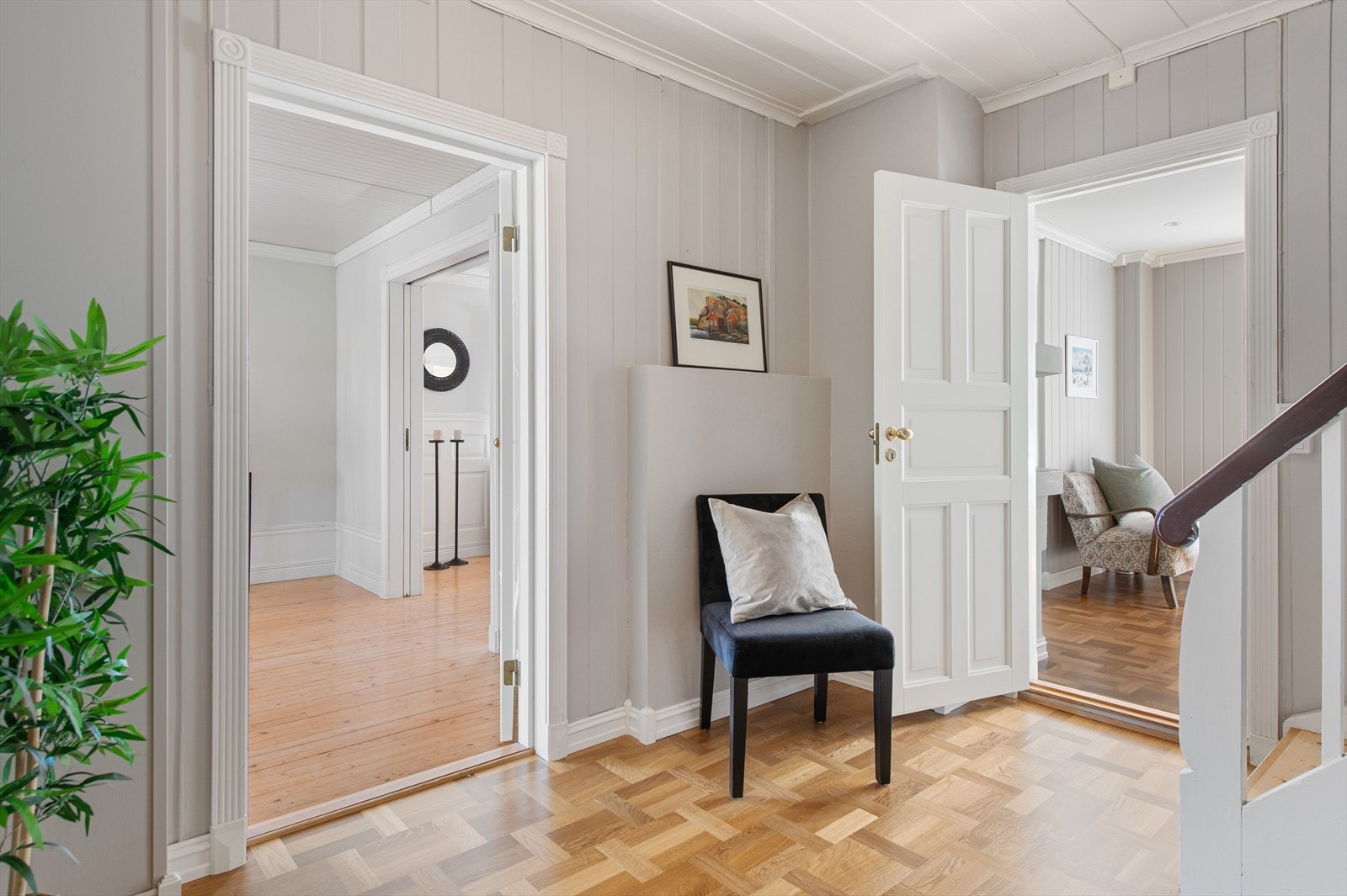 Innergang med trapp til 2. etasje Galleribilde