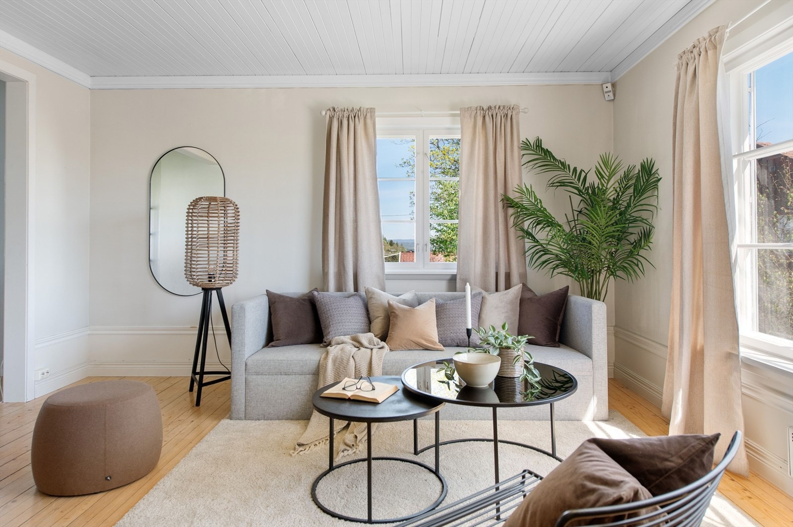 Stue med klassiske detaljer Galleribilde