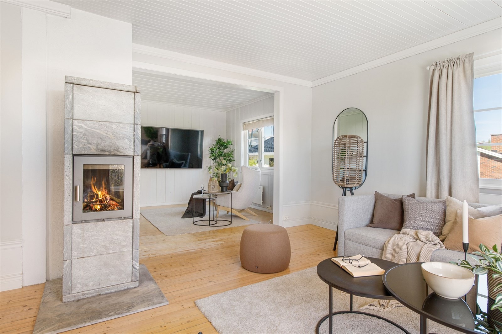 Praktisk inndelt med stue og tv-stue Galleribilde