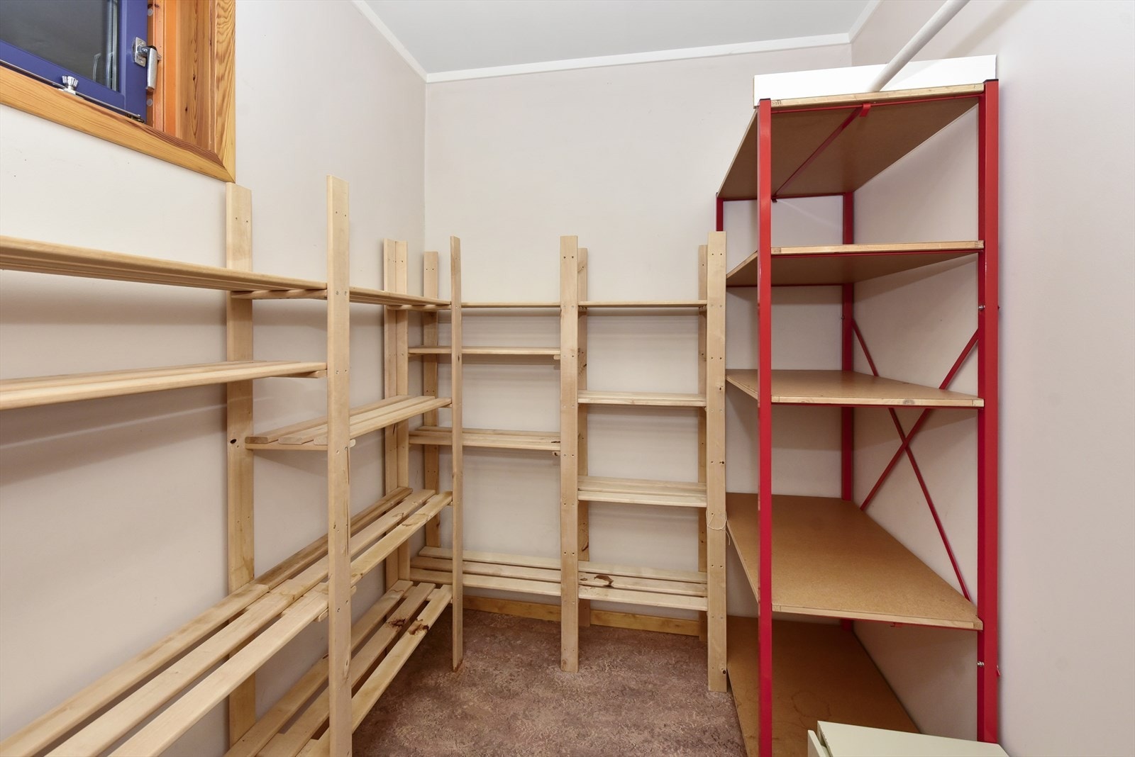 Innvendig bod Galleribilde