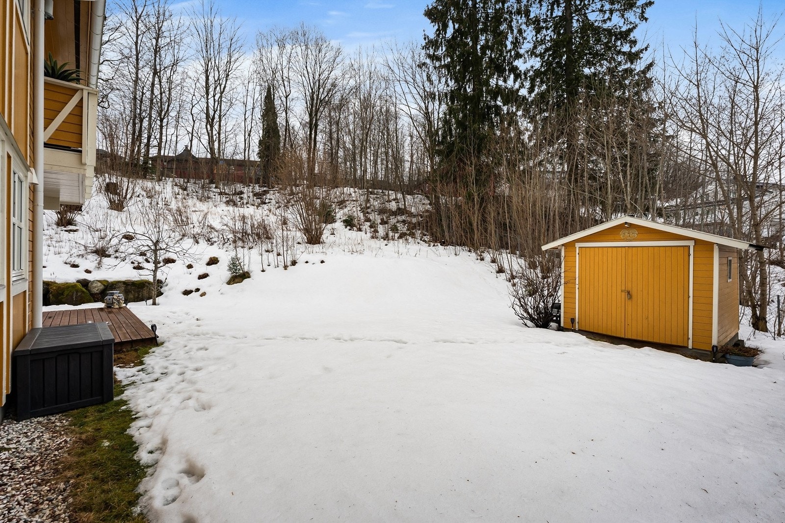 Egen romslig bod i hagen Galleribilde