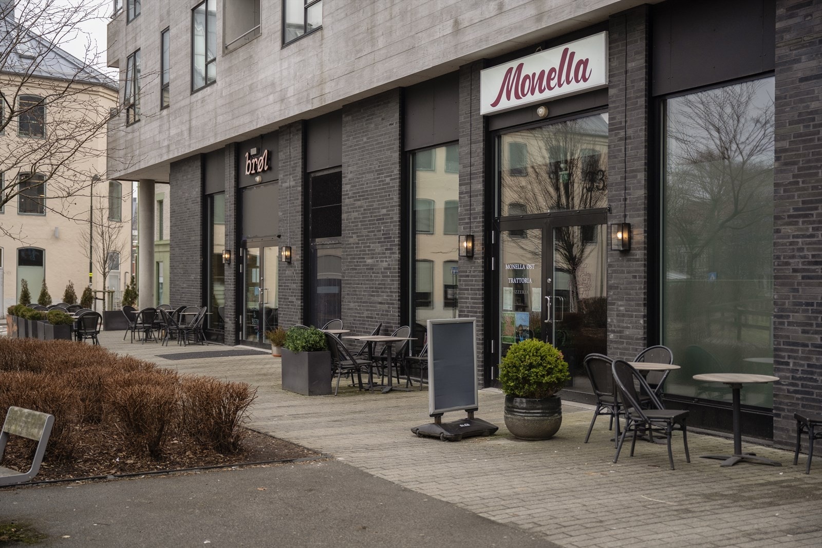 Nærområdet byr på et godt utvalg av restauranter og kafeer. Galleribilde