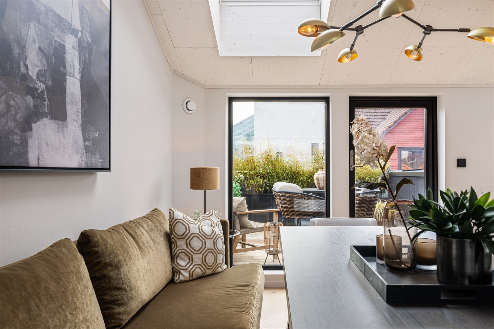 En herlig forlengelse av stuen på varme dager. Galleribilde