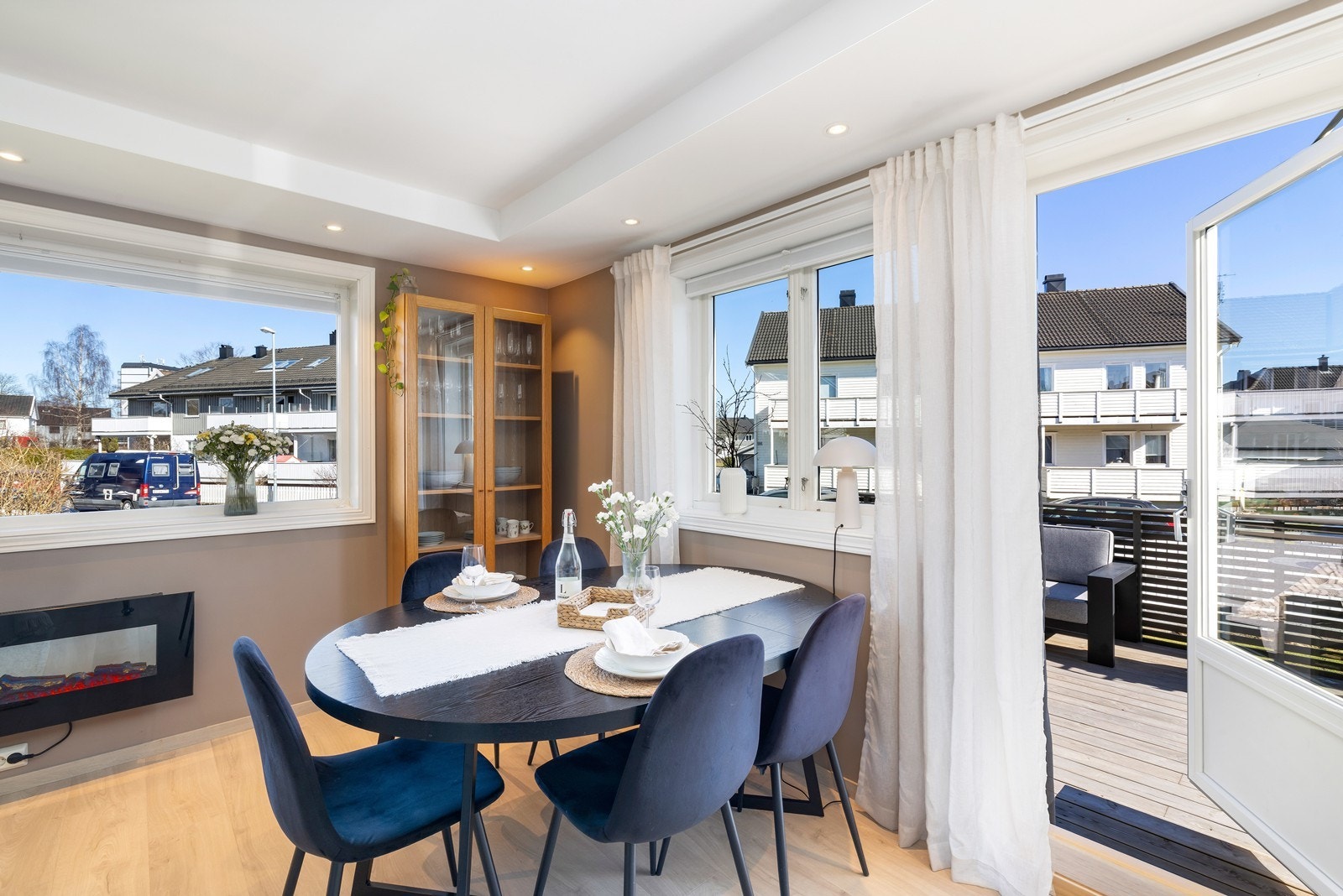 Plass til spisebord i stue Galleribilde