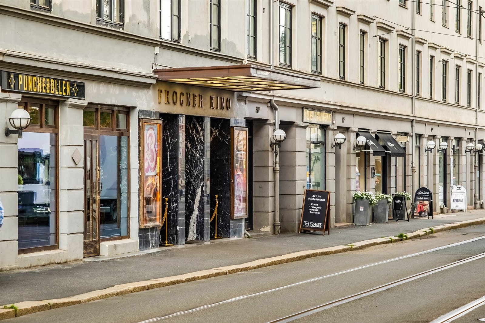 Frogner Kino er beliggende i Frognerveien 30 B og tilbyr underholdende visninger og servering. Galleribilde