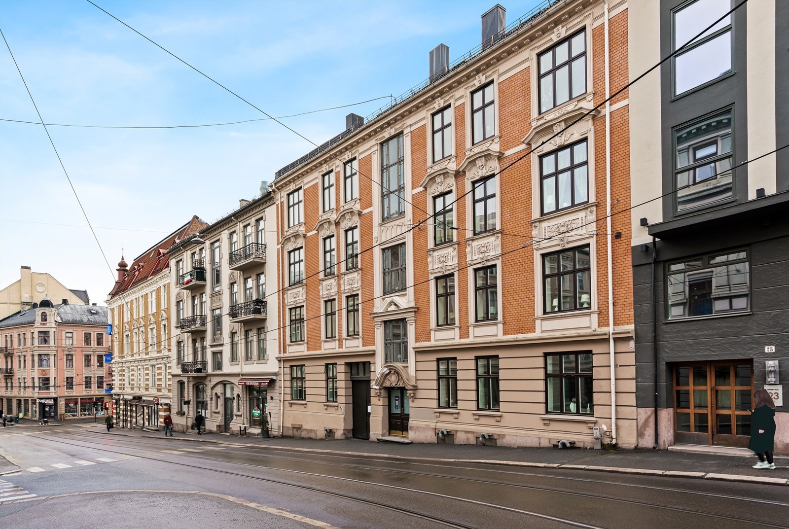 Boligen har en attraktiv beliggenhet på Frogner, med gangavstand til "alt". Galleribilde