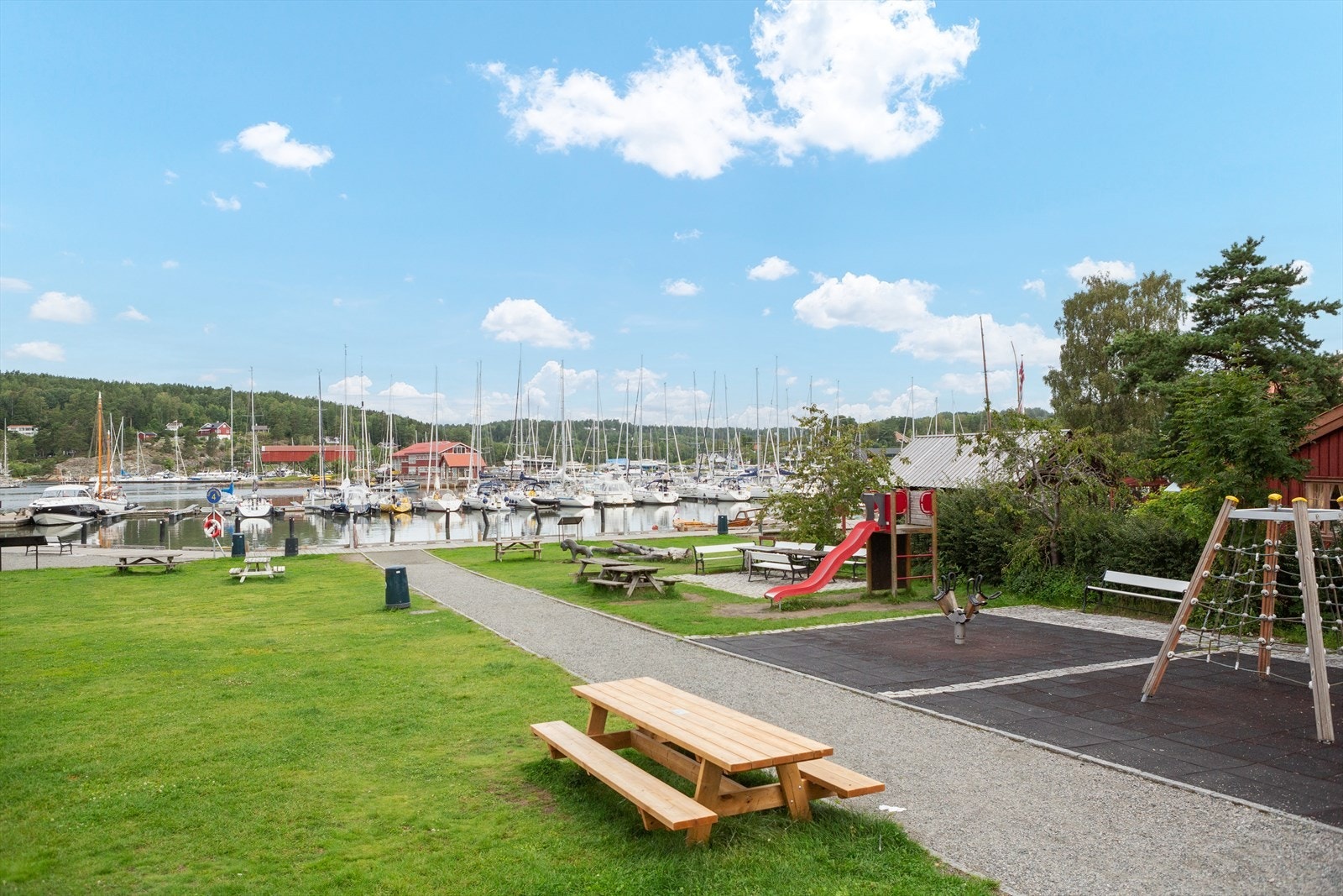 Glenneparken i Son ligger midt i sentrum.jpg Galleribilde