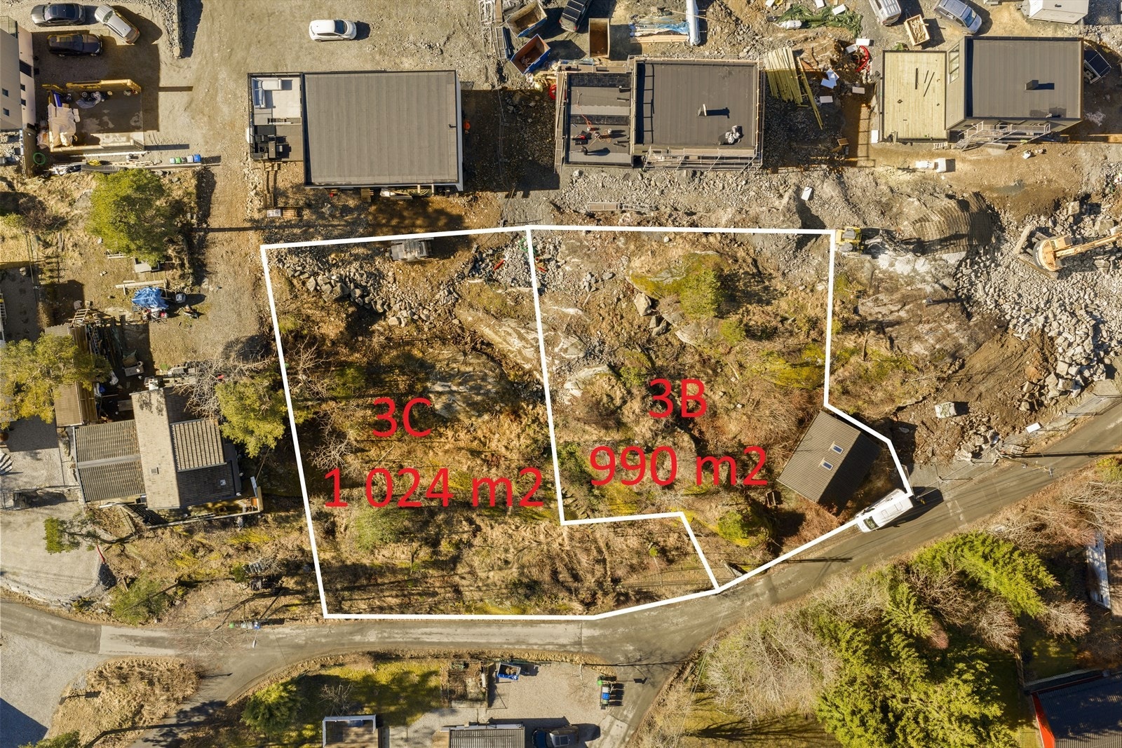 Hestestien 3B og 3C er 2 flotte byggeklare tomter. Galleribilde