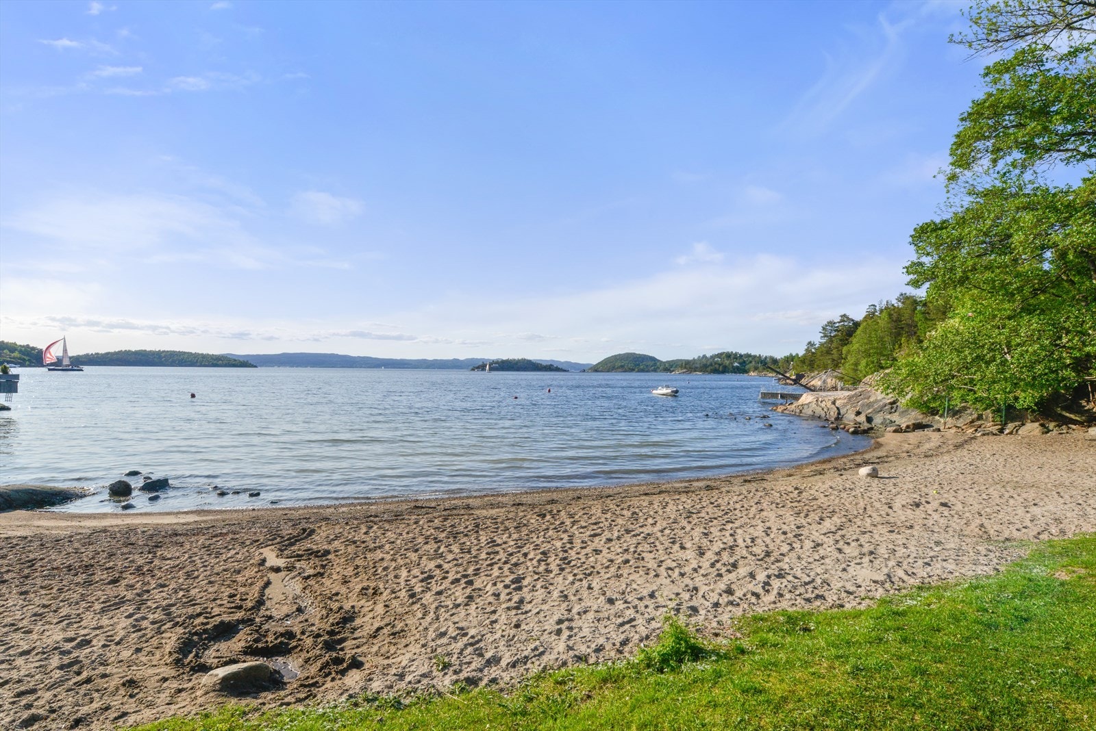 OBOS stranden er en av de mange strendene i Son.jpg Galleribilde