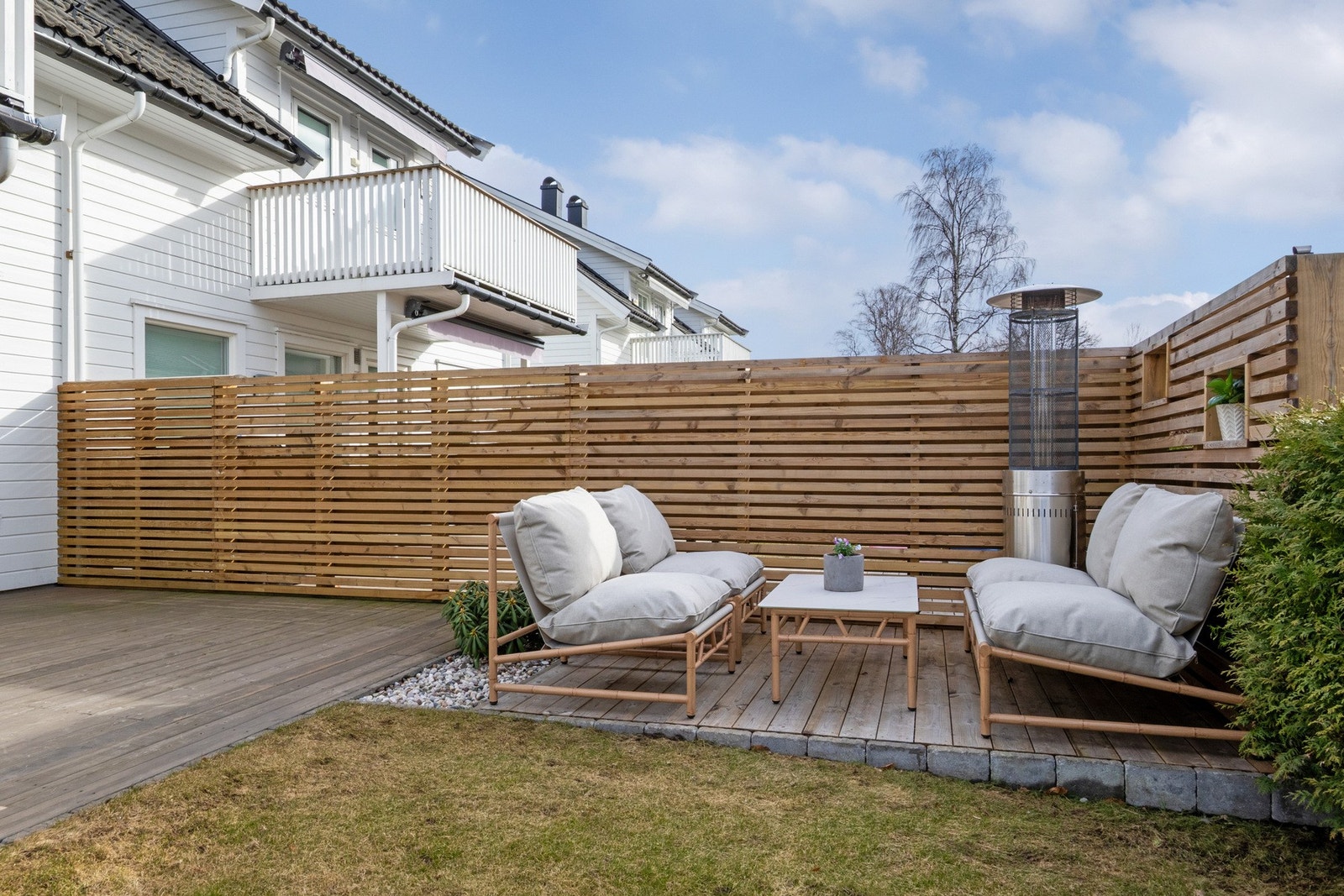 De ulike sonene er smakfullt adskilt med et dekorativt singelbed. Galleribilde
