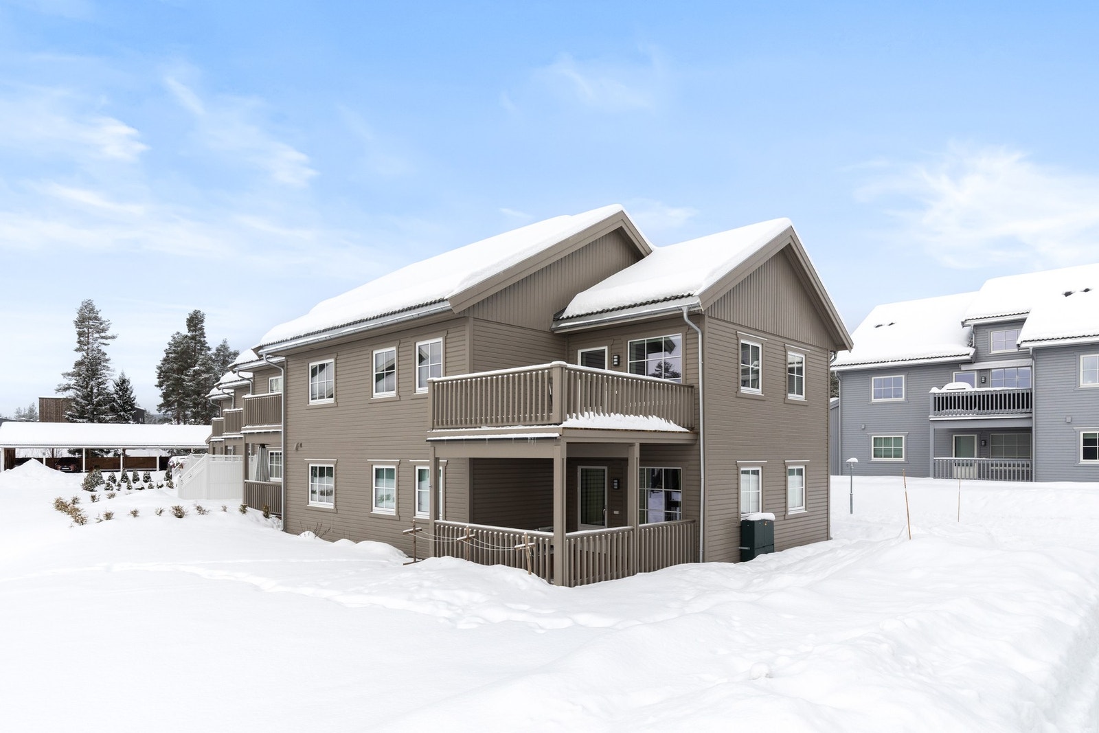 Velkommen til Soldoggstien 16. Leiligheten ligger i andre etasje, mulighet for ekstra rom og etasje Galleribilde