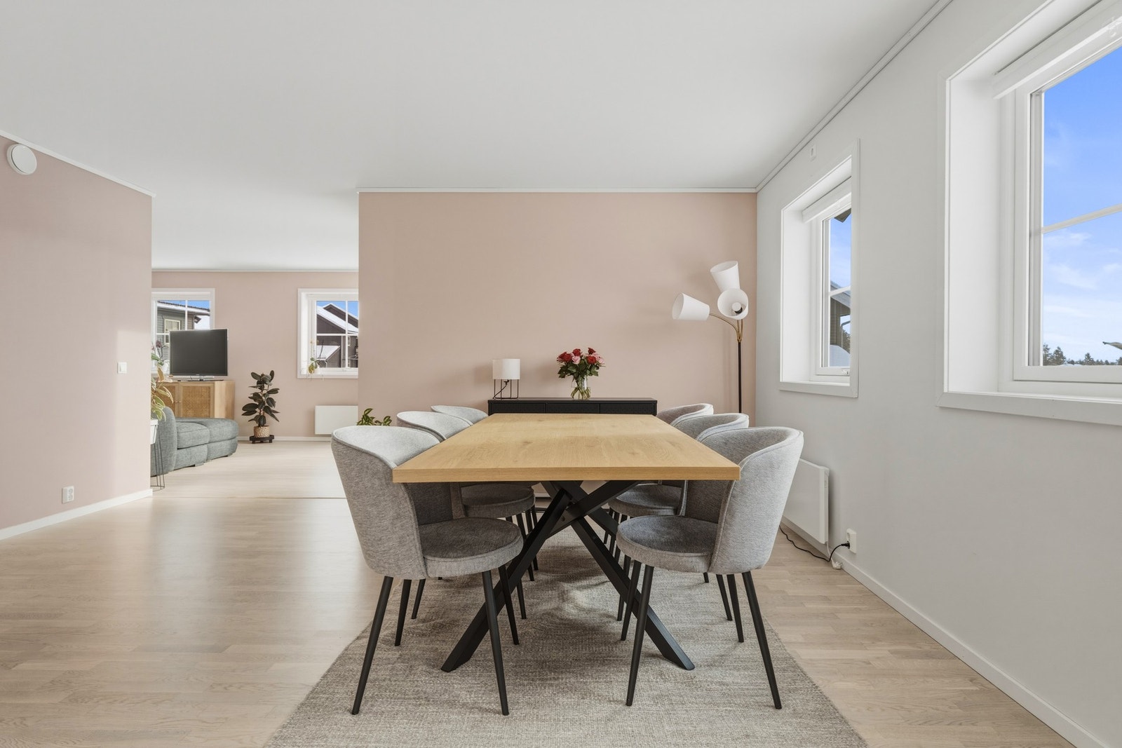 Spisestue. Galleribilde