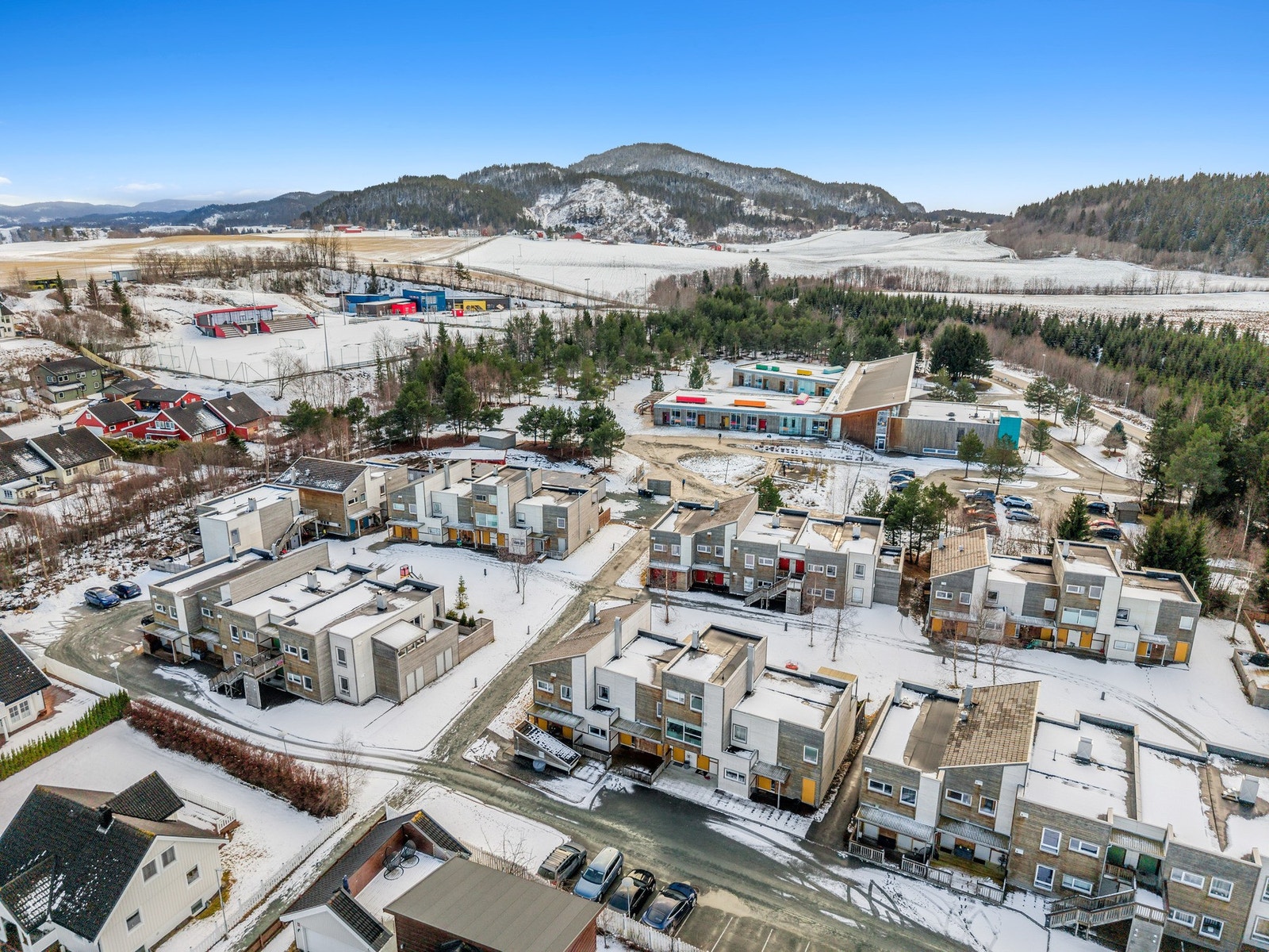 Trygge internveier fra boligen og bort til både skole og barnehage Galleribilde