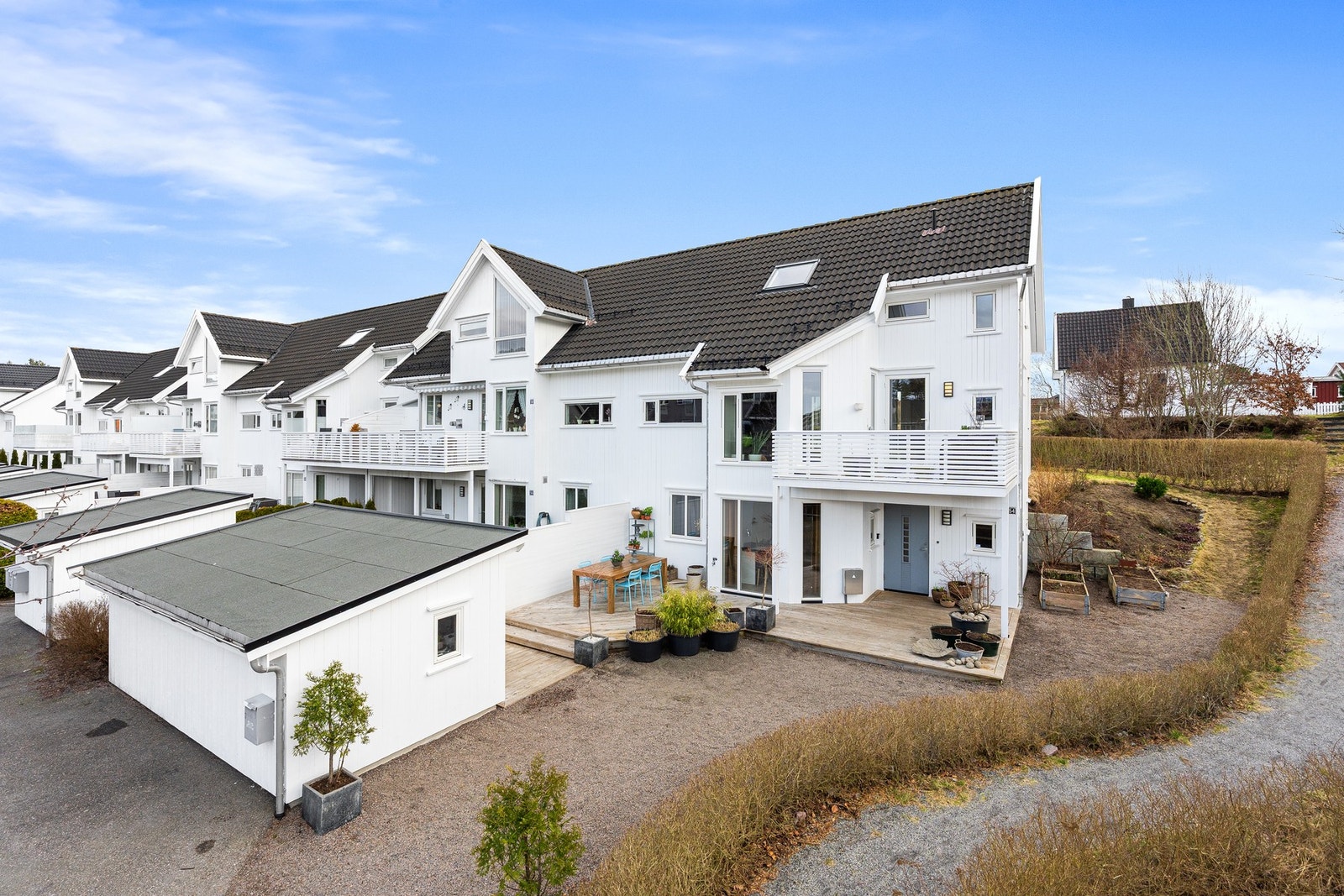 Innholdsrikt enderekkehus med garasjeplass Galleribilde