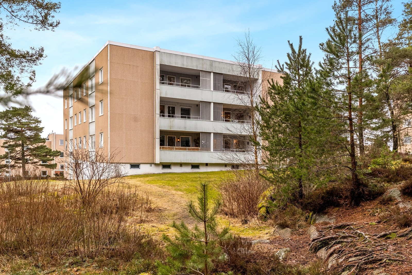 Leiligheten disponerer to boder i kjelleren på til sammen 4 m² for ekstra lagringsplass. Galleribilde