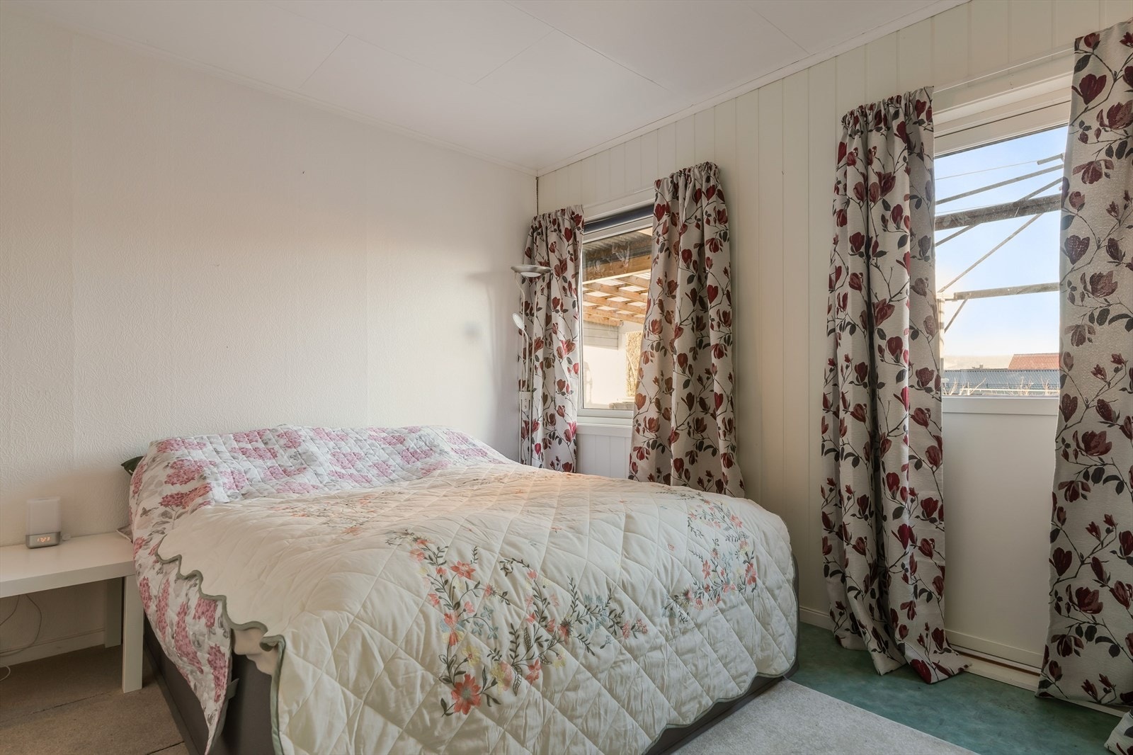 Her har du god plass til seng og nattbord. Galleribilde