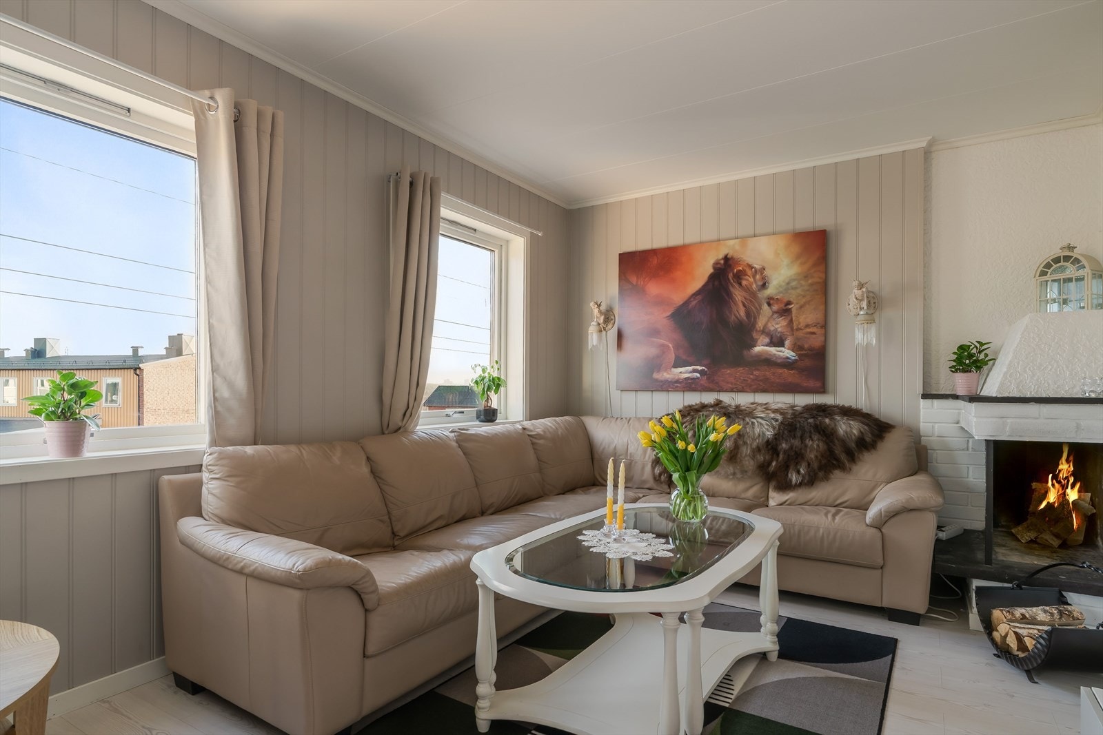 Her kan du etablere flere sittegrupper rundt tv og ildsted. Galleribilde