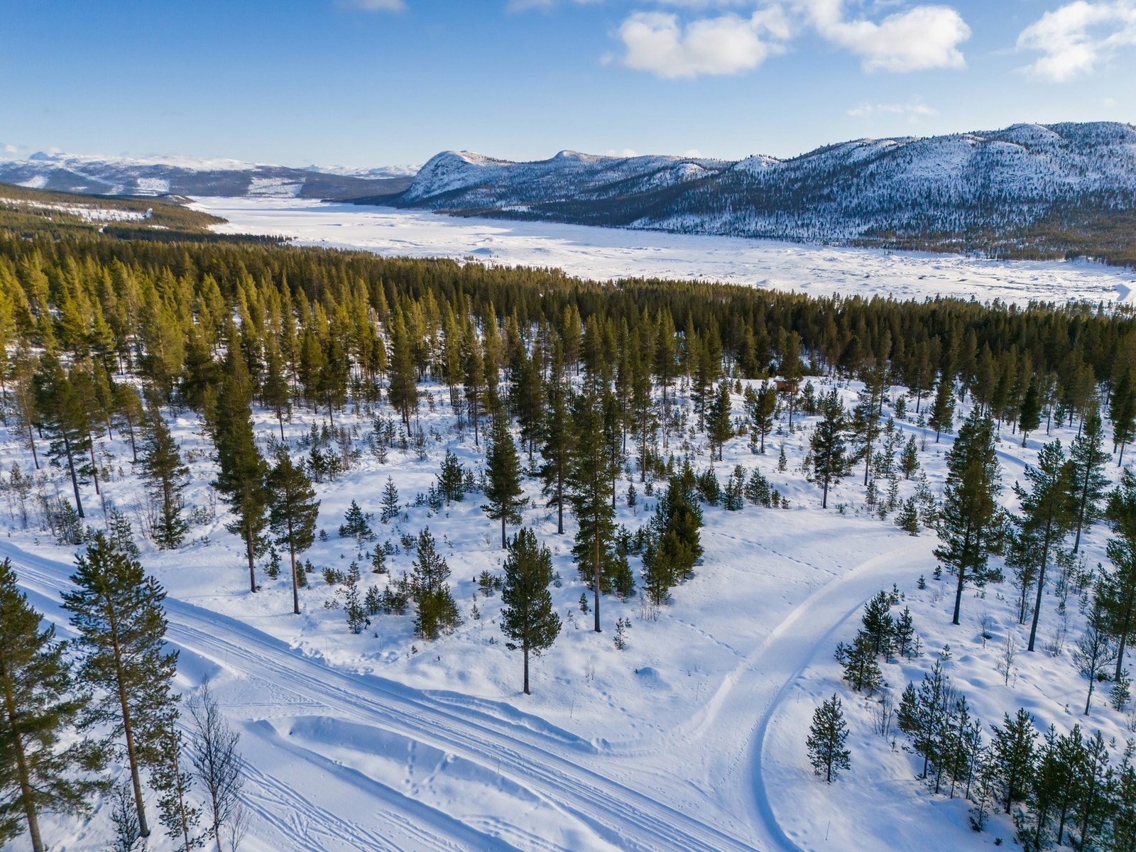 Privatmegleren Hallingdal v/ Thea Viko Eidsgård har gleden av å presentere tomt i Grefsgardslie 7! Bilder tatt av fotograf Terje Bjørnsen. Galleribilde