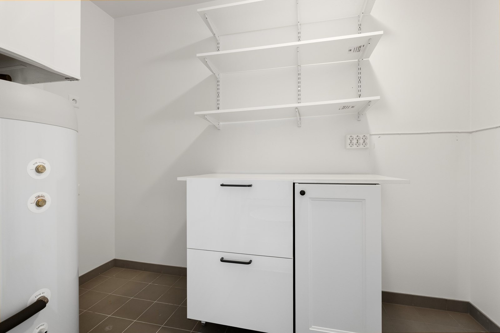 Bod som benyttes som vaskerom. Her er det opplegg for vaskemaskin. Galleribilde