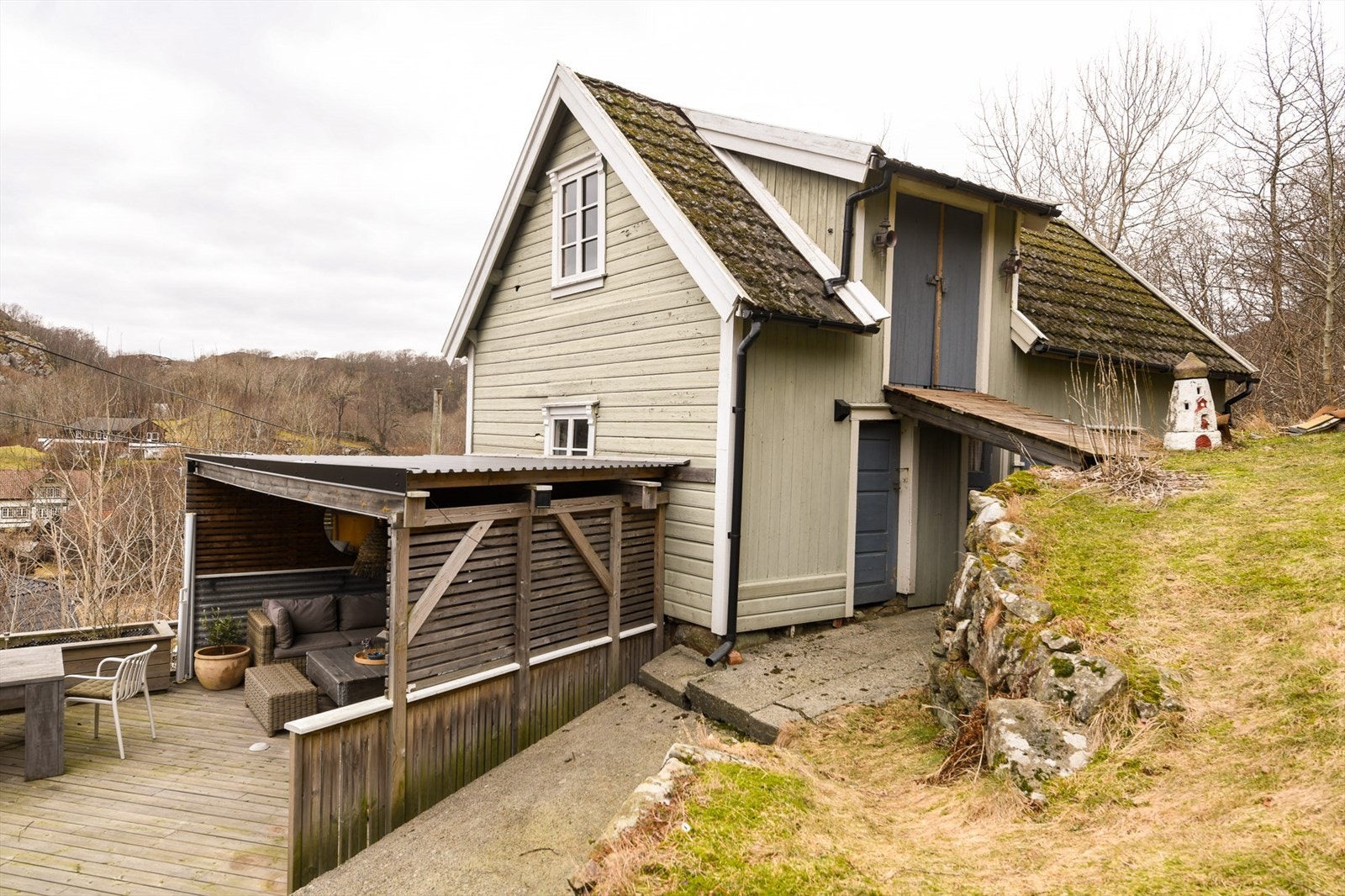 Eldre løe følger også med eiendommen. Galleribilde