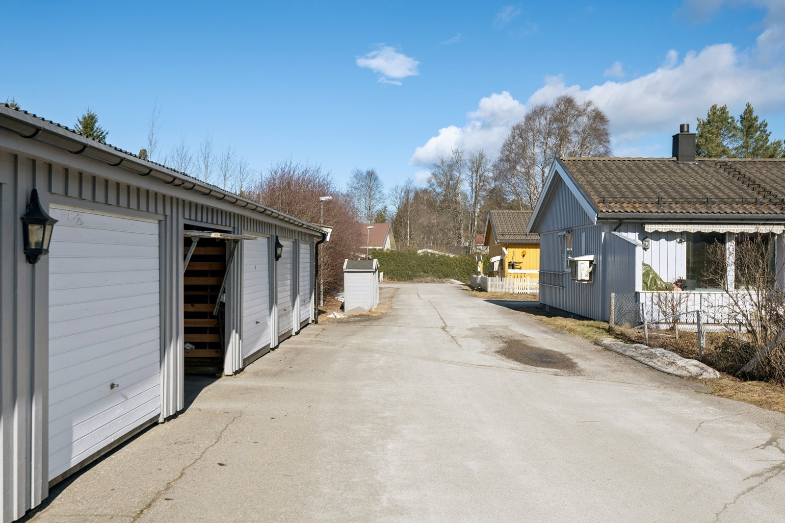 Plass i garasjeanlegg Galleribilde