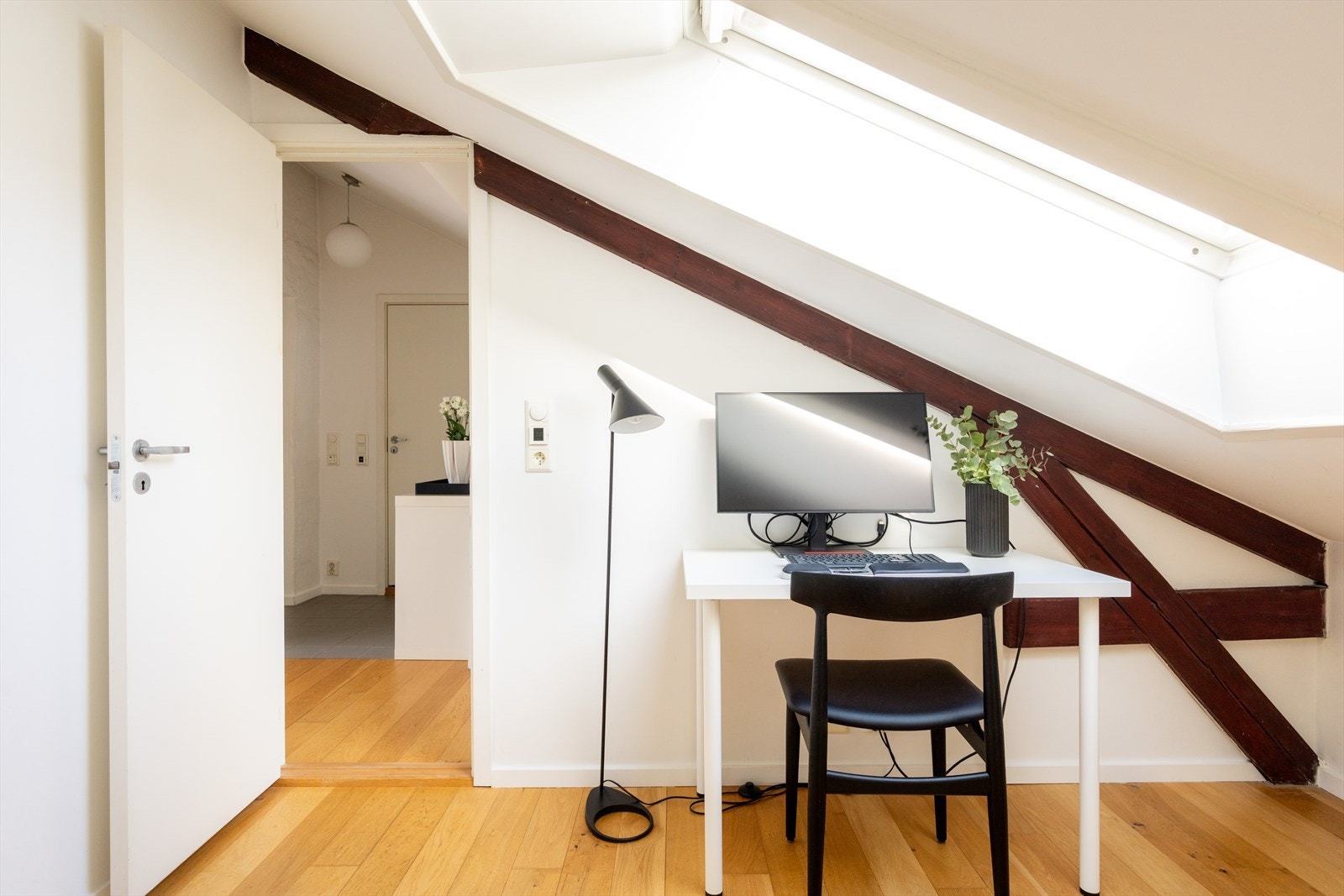 Rommet egner seg godt som hjemmekontor, gjesterom eller walk-in garderobe Galleribilde