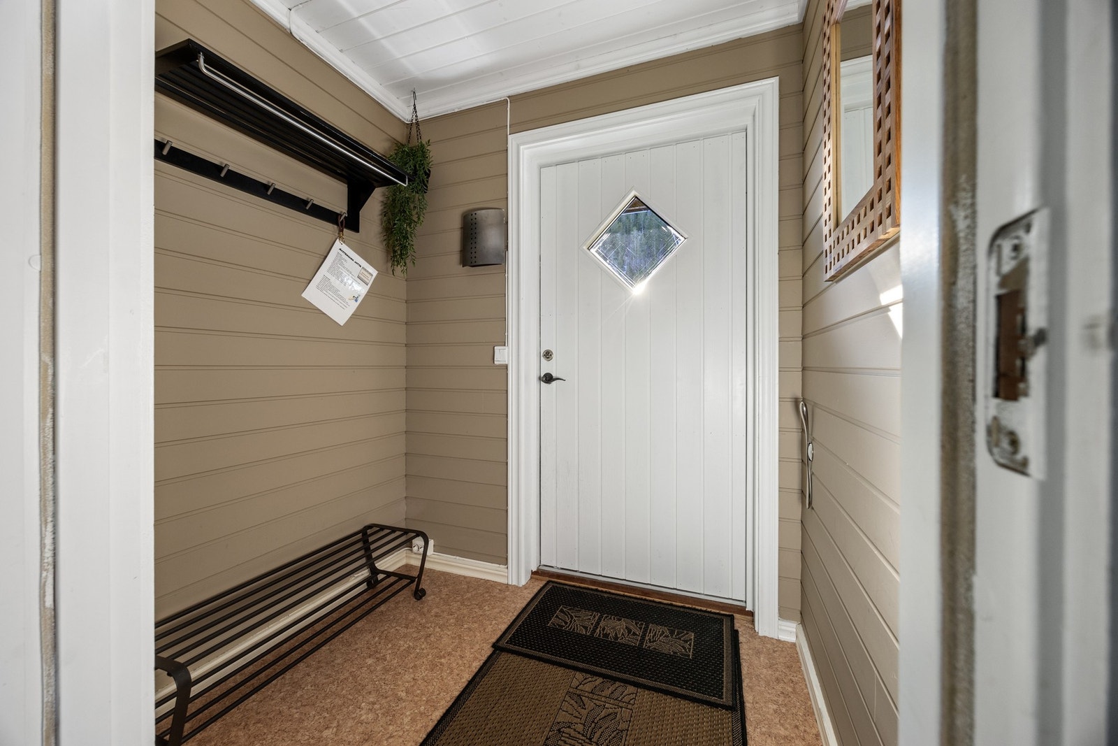 Entré - 2.5 kvm. Galleribilde