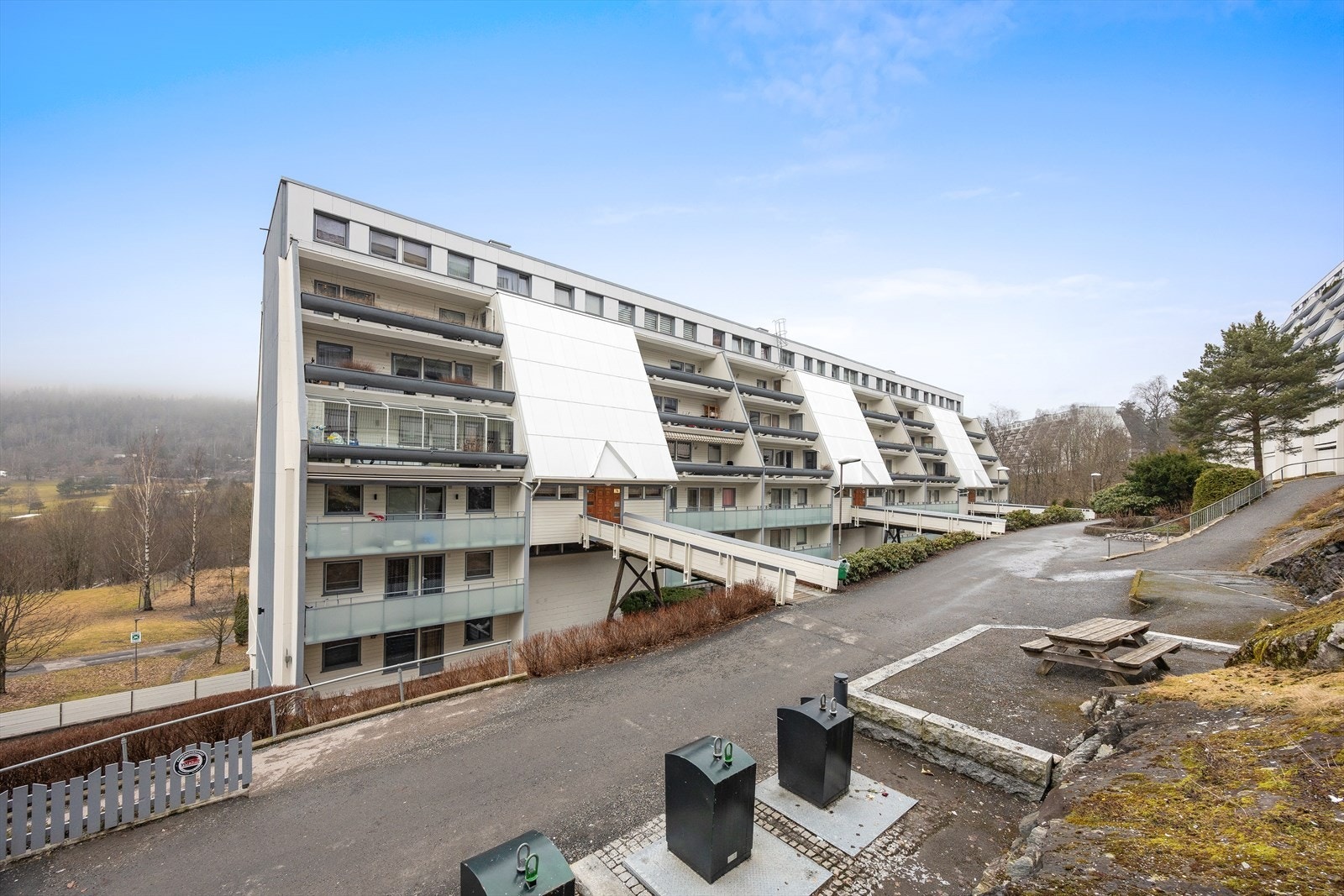 Sameiet består av 333 boligseksjoner og har etablert vedlikeholdsrutiner. Galleribilde