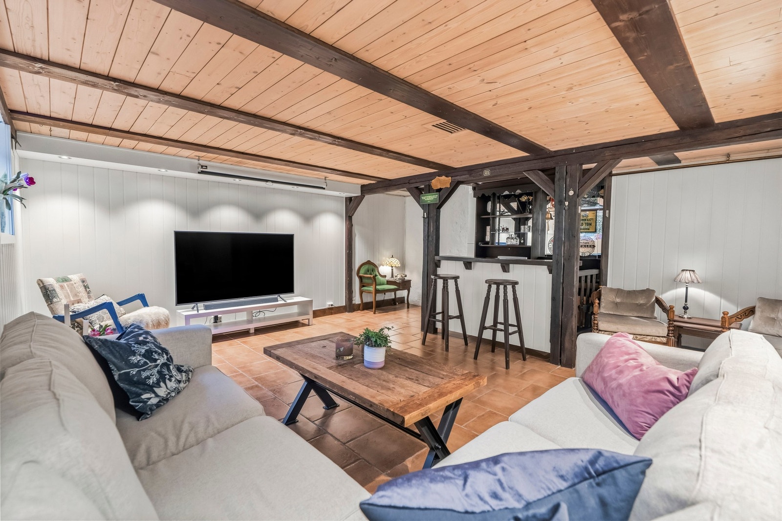 Kan enkelt tilpasses familiens behov. Rommet er ikke godkjent for varig opphold. Galleribilde