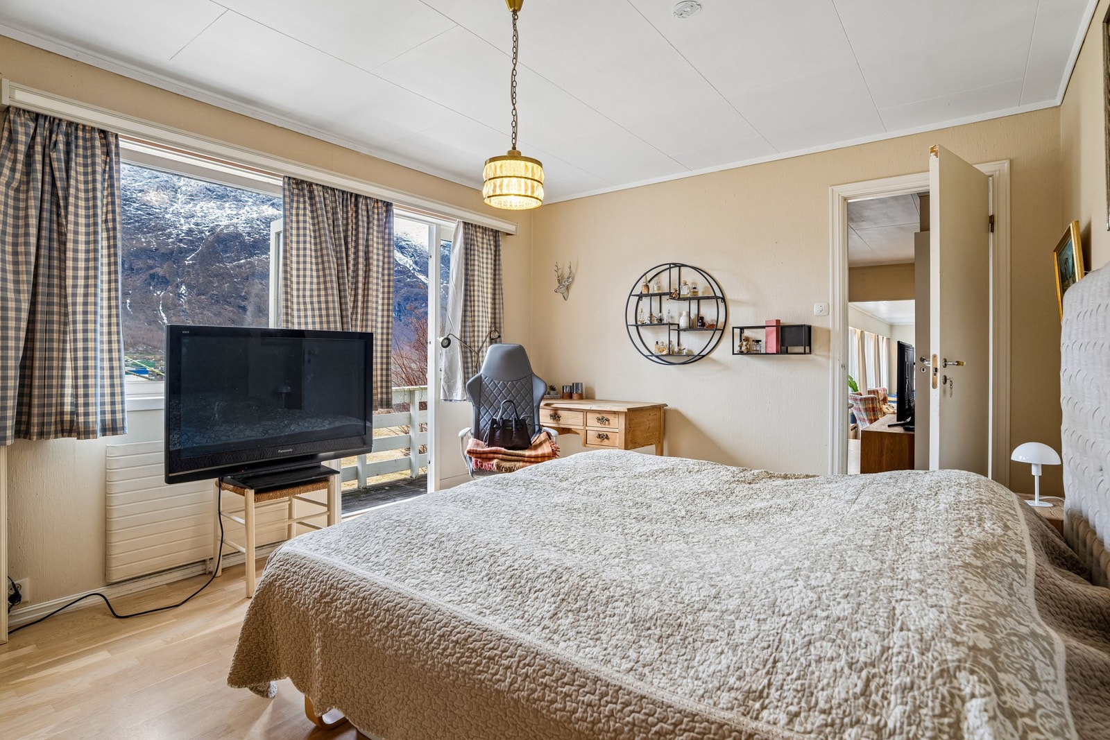 Soverom. Galleribilde