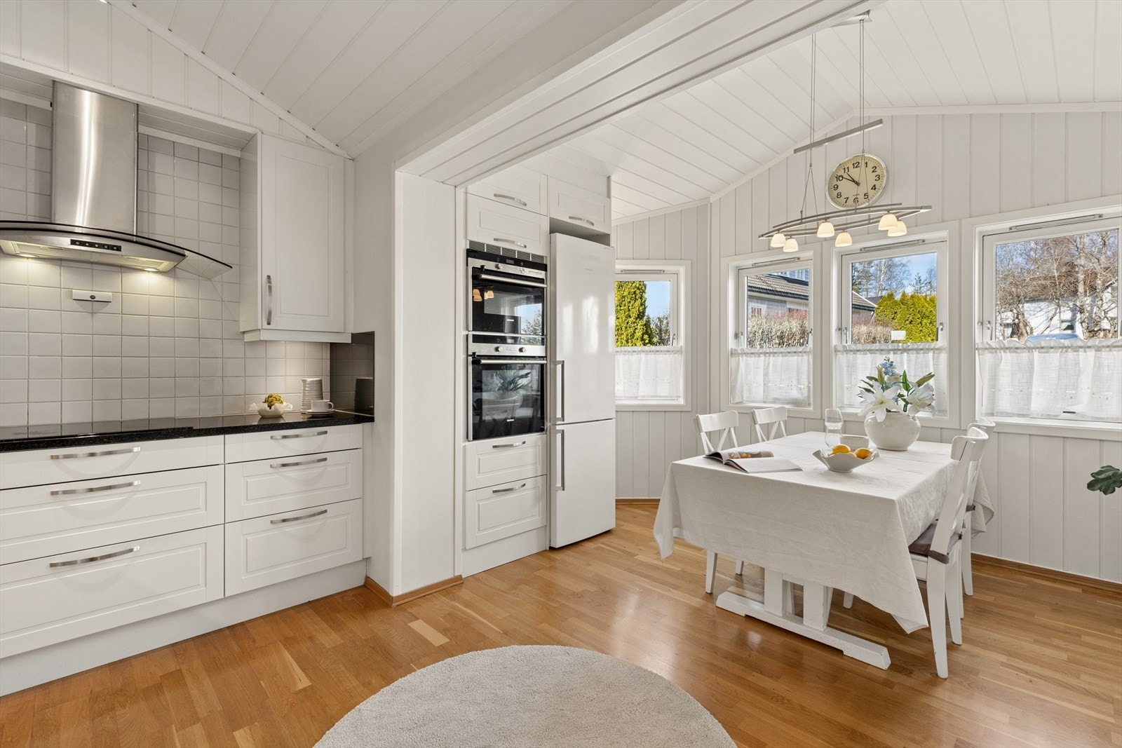 Her med plass til både store og små kokker! Galleribilde