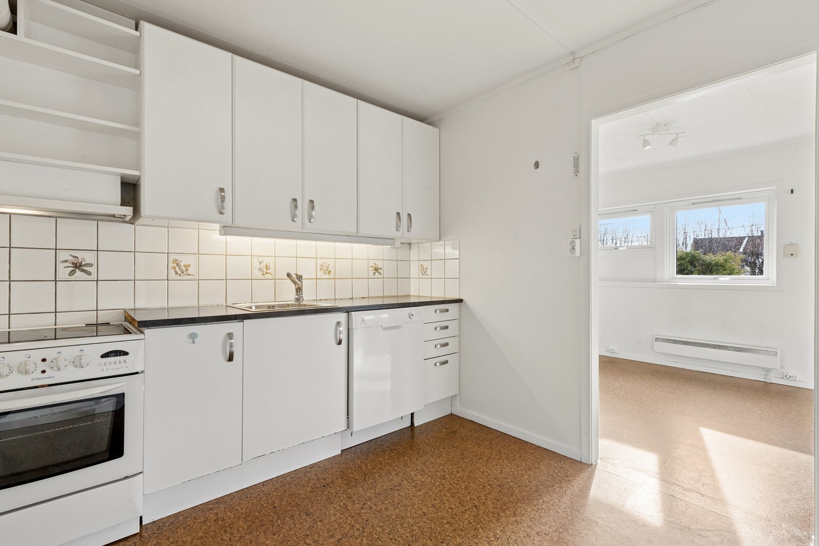 Kjøkkenet i utleiedelen ble pusset opp rundt 1994. Galleribilde