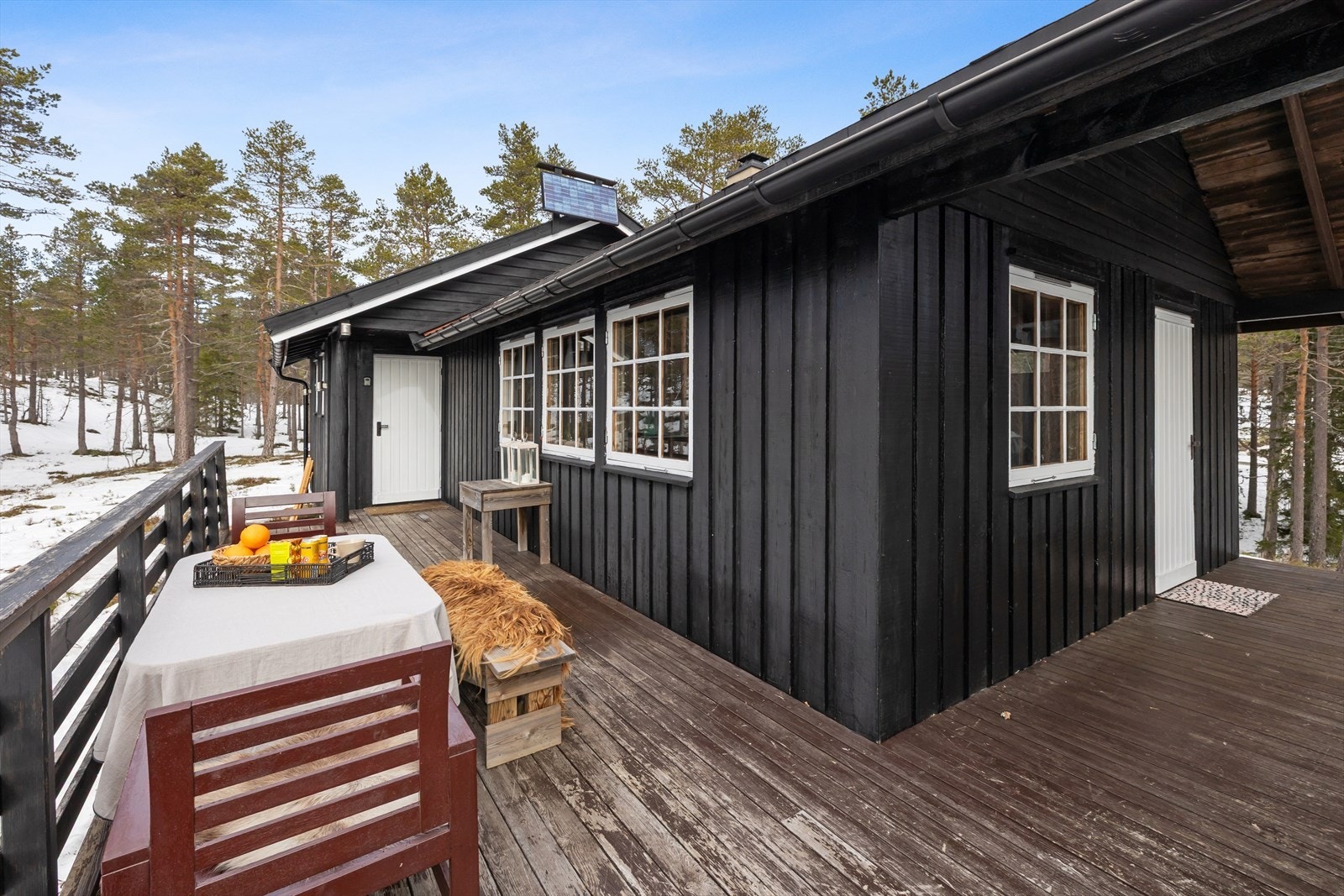 Romslig veranda på ca. 33 kvm. Galleribilde