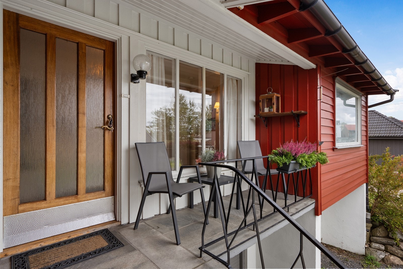 Trapp opp til inngangsparti. Galleribilde