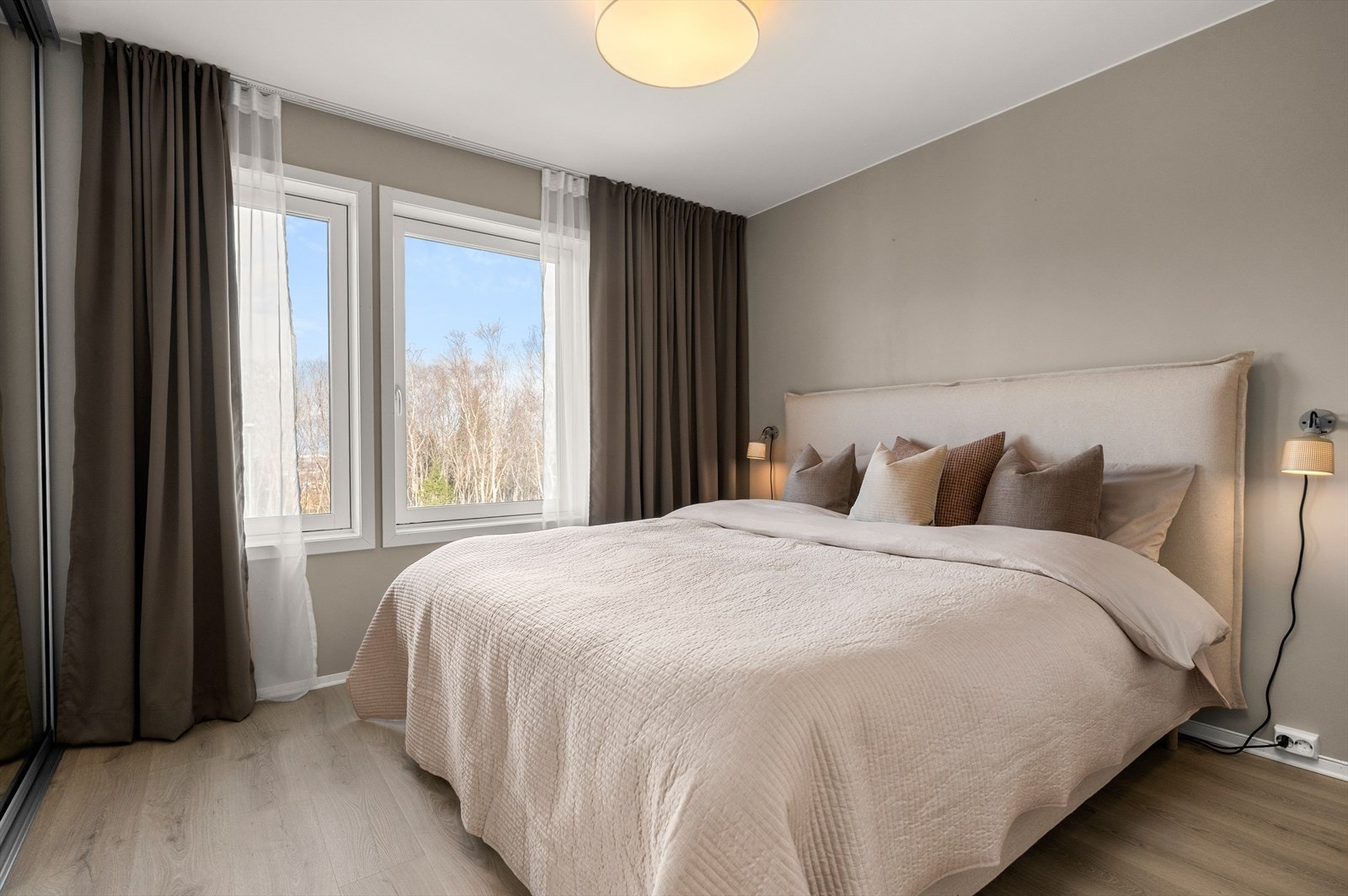 Hovedsoverommet er på 11 m² og har en behagelig atmosfære. Galleribilde