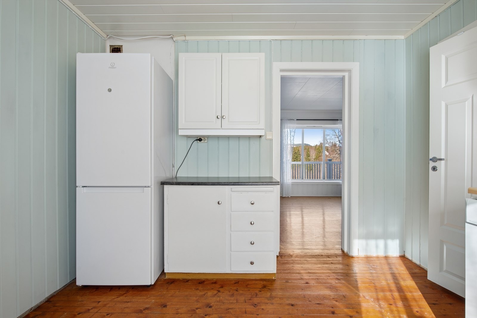 For økt sikkerhet er kjøkkenet utstyrt med en vannstoppeventil med fuktføler. Galleribilde